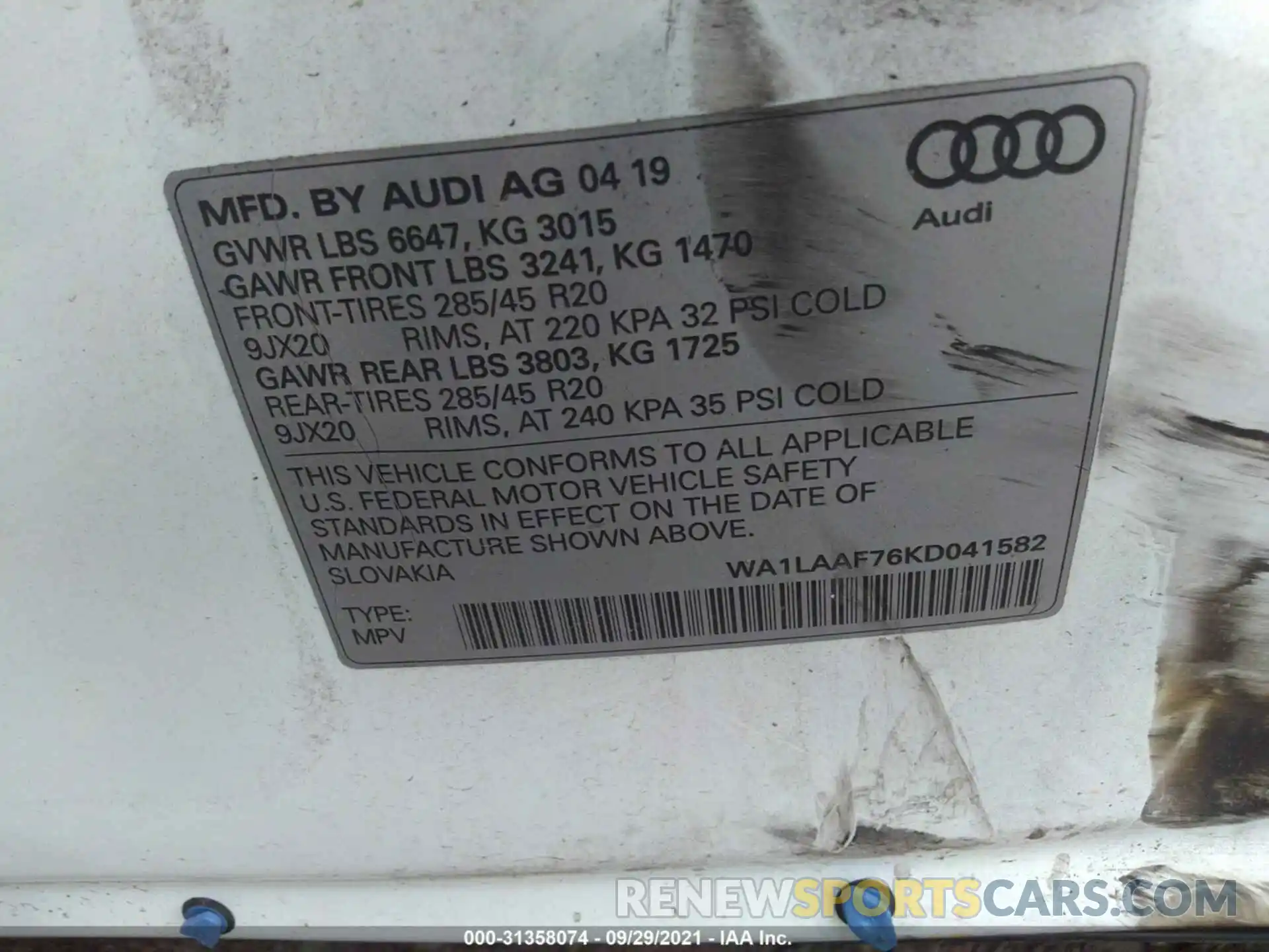 9 Photograph of a damaged car WA1LAAF76KD041582 AUDI Q7 2019