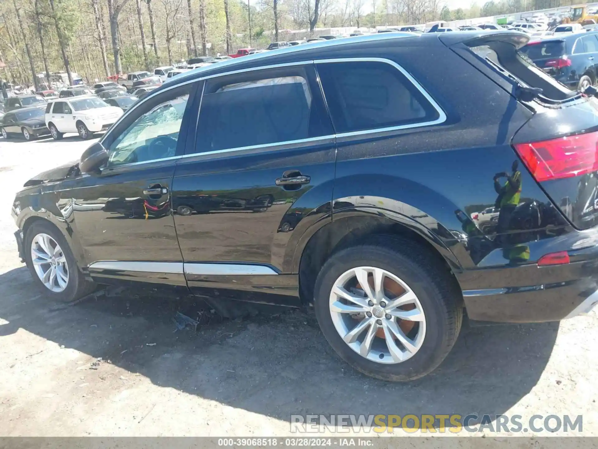 13 Photograph of a damaged car WA1LAAF76KD044191 AUDI Q7 2019