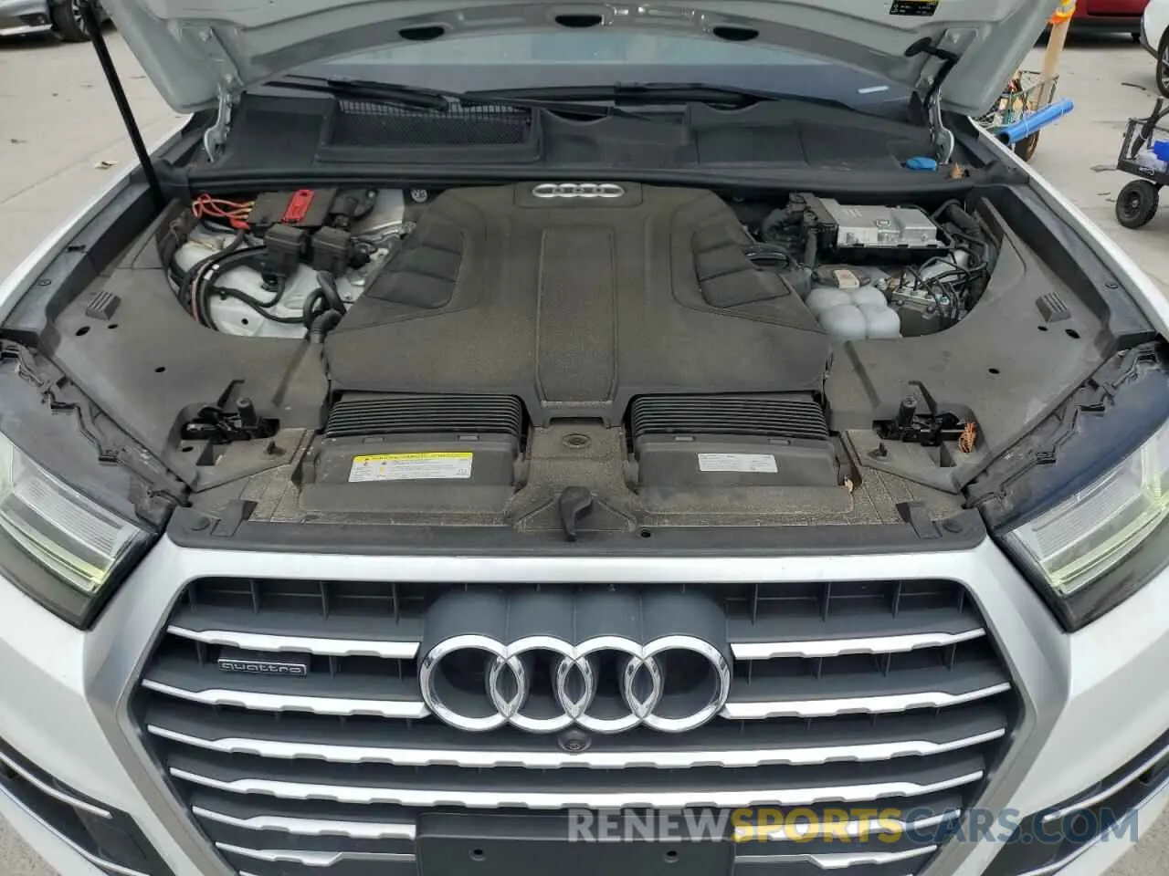 12 Photograph of a damaged car WA1LAAF76KD048936 AUDI Q7 2019