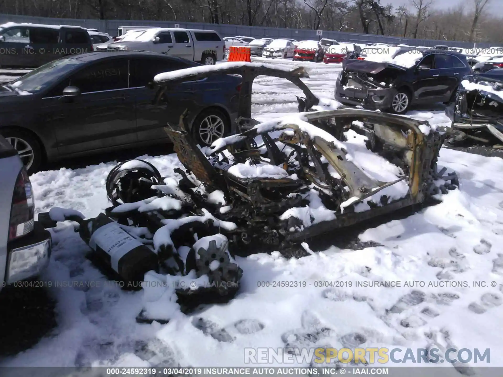 4 Photograph of a damaged car WA1LAAF77KD006369 AUDI Q7 2019