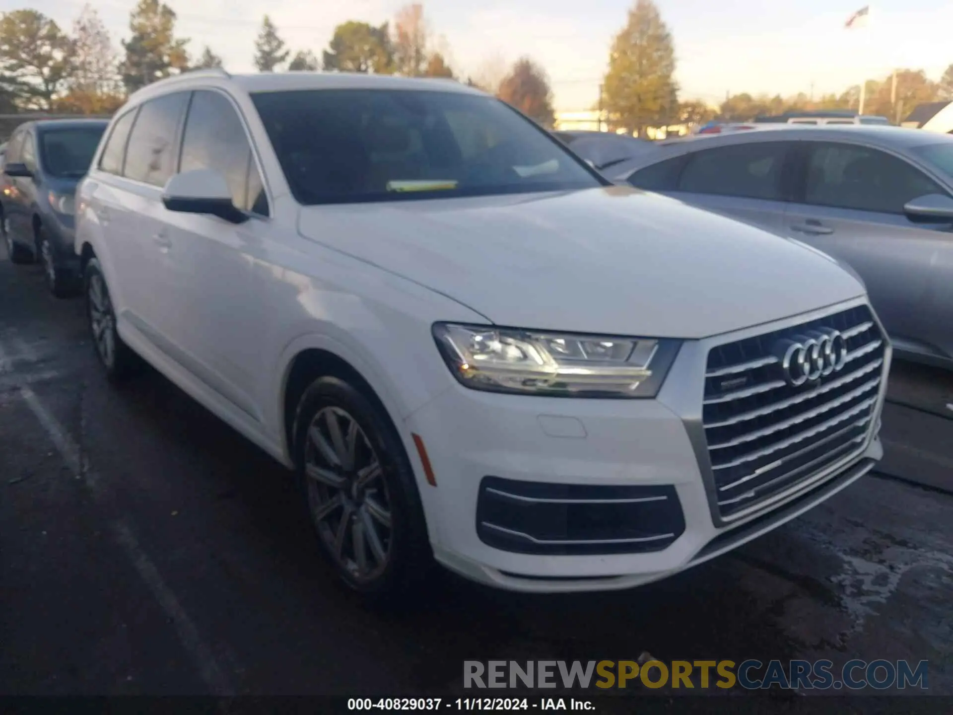 13 Photograph of a damaged car WA1LAAF77KD007411 AUDI Q7 2019