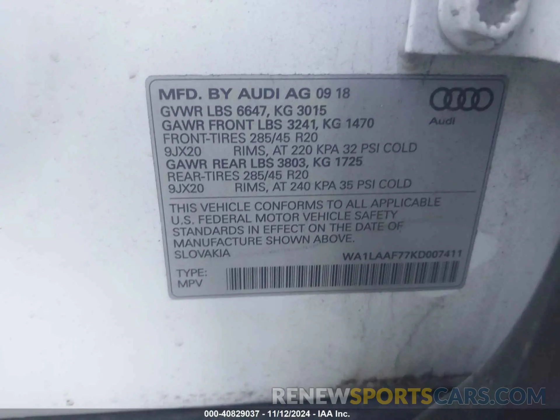 9 Photograph of a damaged car WA1LAAF77KD007411 AUDI Q7 2019