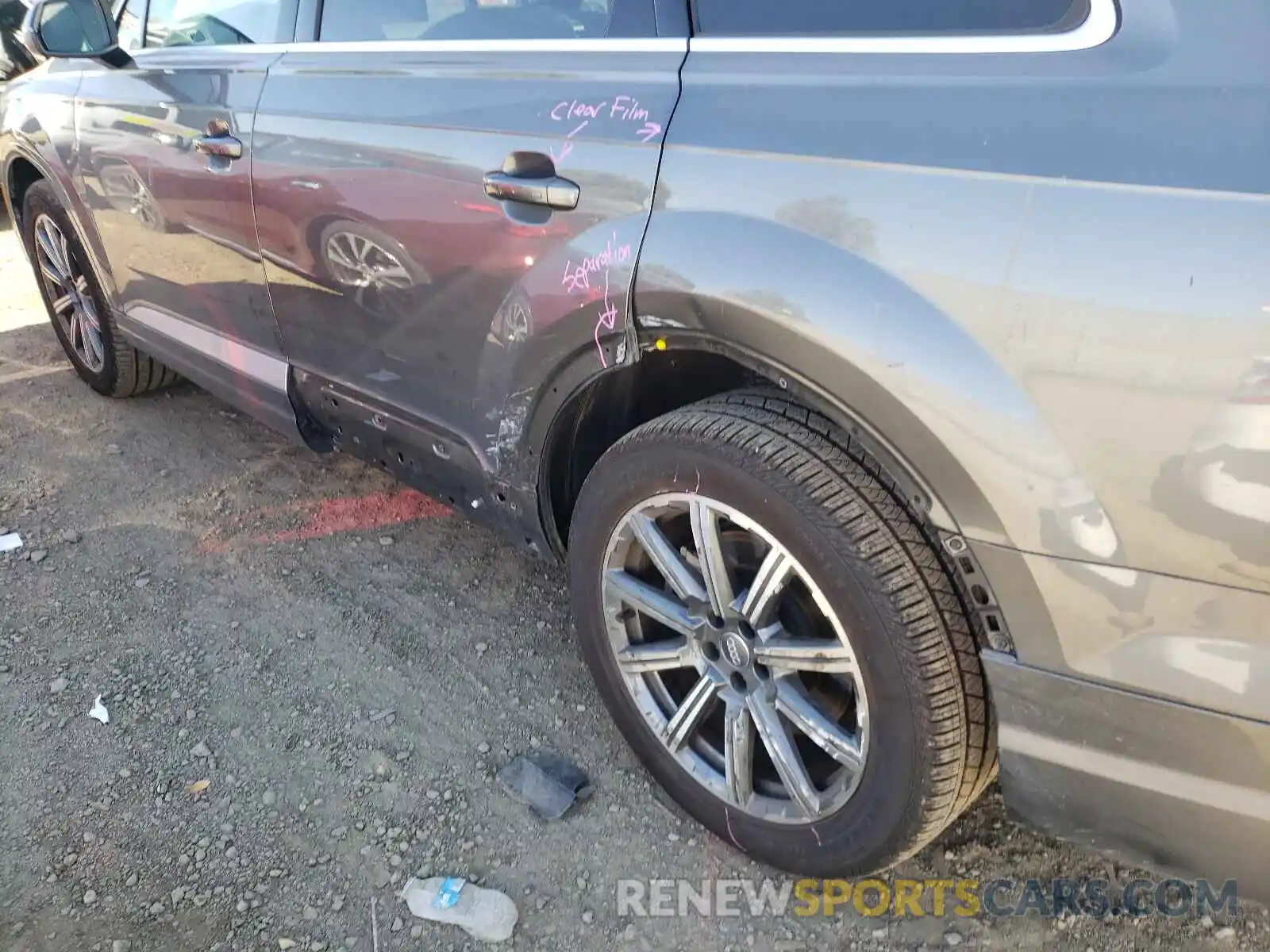 9 Photograph of a damaged car WA1LAAF77KD007697 AUDI Q7 2019