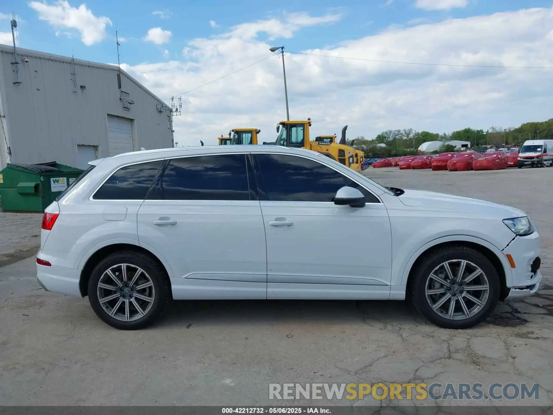 13 Photograph of a damaged car WA1LAAF78KD002413 AUDI Q7 2019