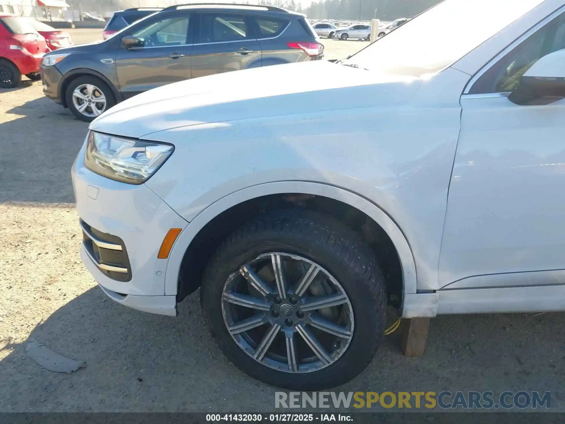 6 Photograph of a damaged car WA1LAAF78KD006428 AUDI Q7 2019