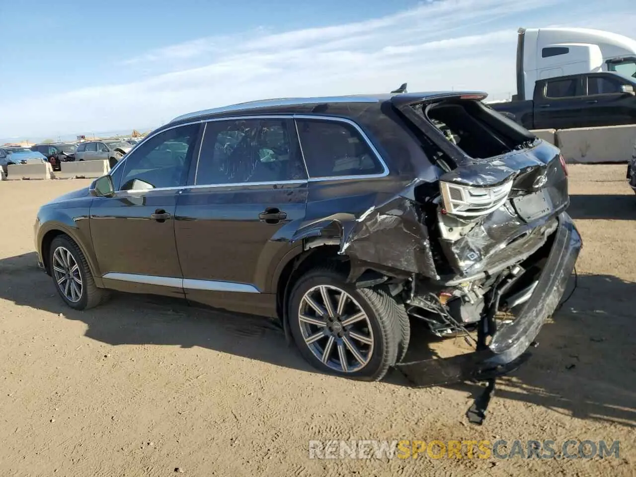 2 Photograph of a damaged car WA1LAAF78KD012553 AUDI Q7 2019