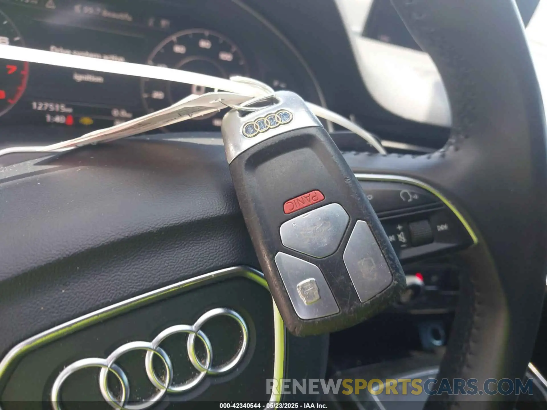 11 Photograph of a damaged car WA1LAAF78KD012598 AUDI Q7 2019