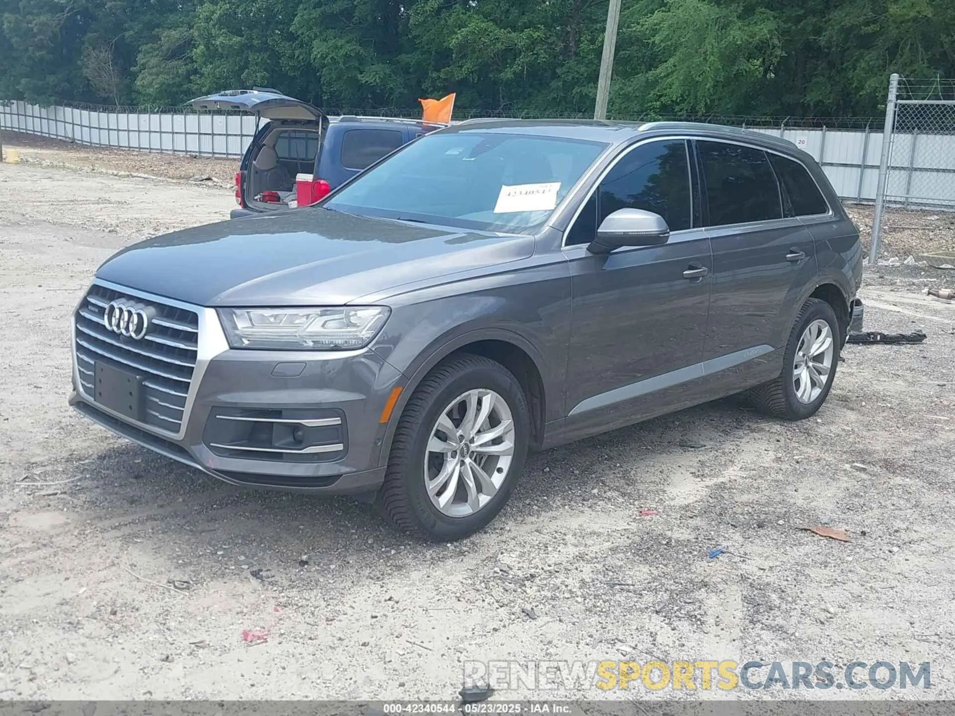 2 Photograph of a damaged car WA1LAAF78KD012598 AUDI Q7 2019