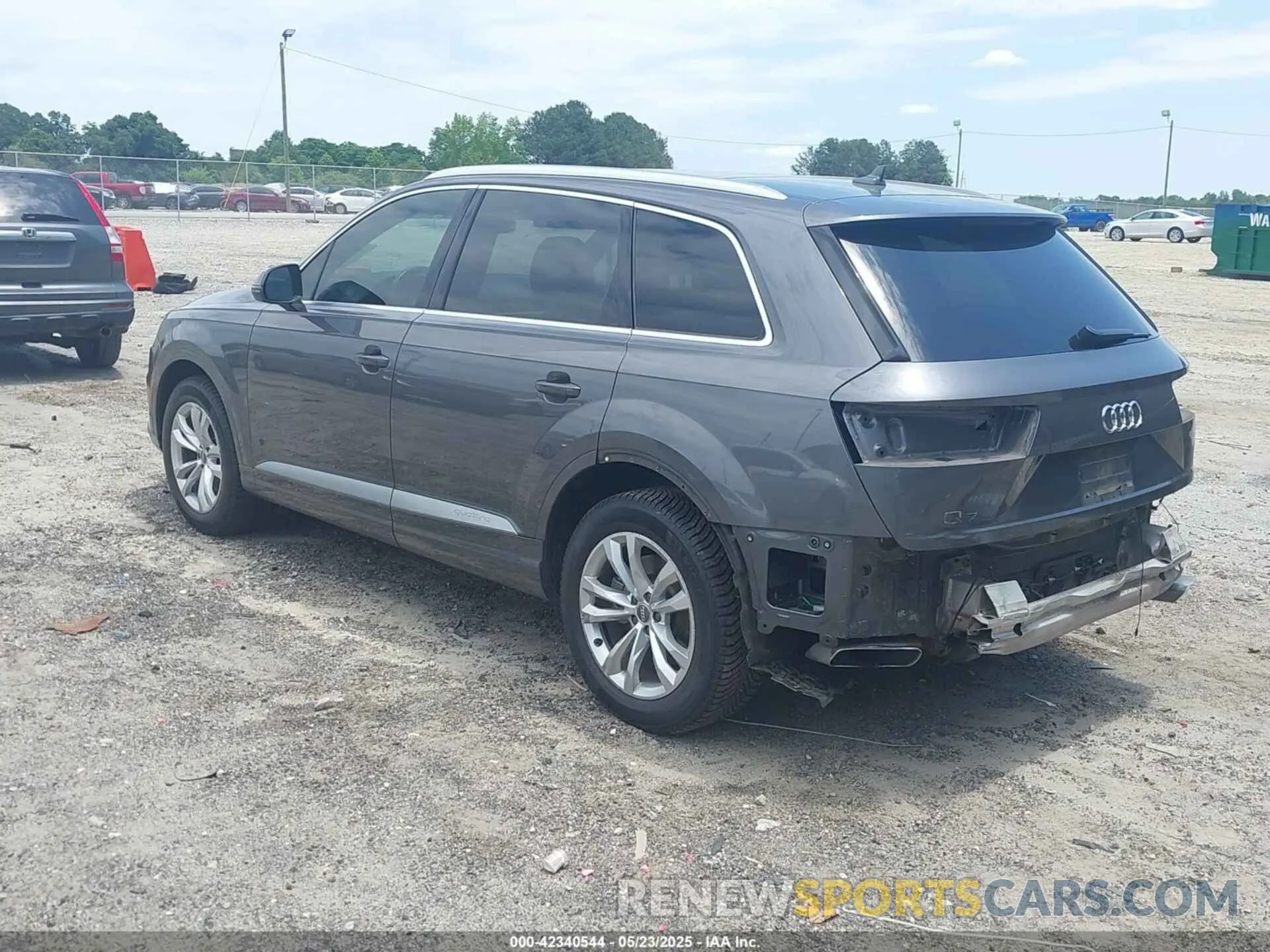 3 Photograph of a damaged car WA1LAAF78KD012598 AUDI Q7 2019