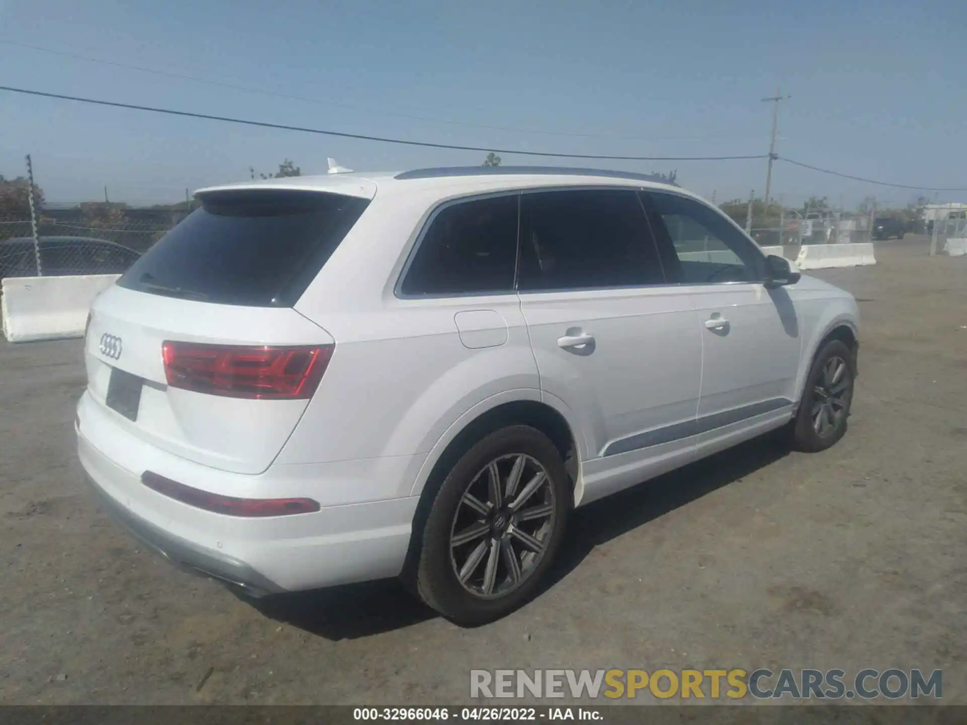 4 Photograph of a damaged car WA1LAAF78KD013430 AUDI Q7 2019