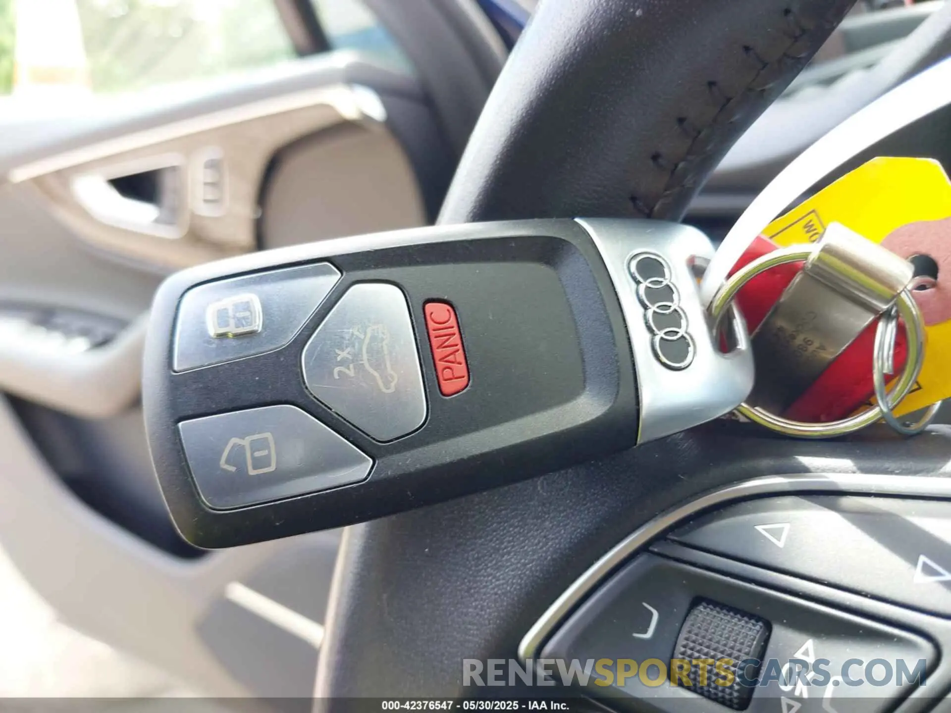 11 Photograph of a damaged car WA1LAAF78KD037422 AUDI Q7 2019