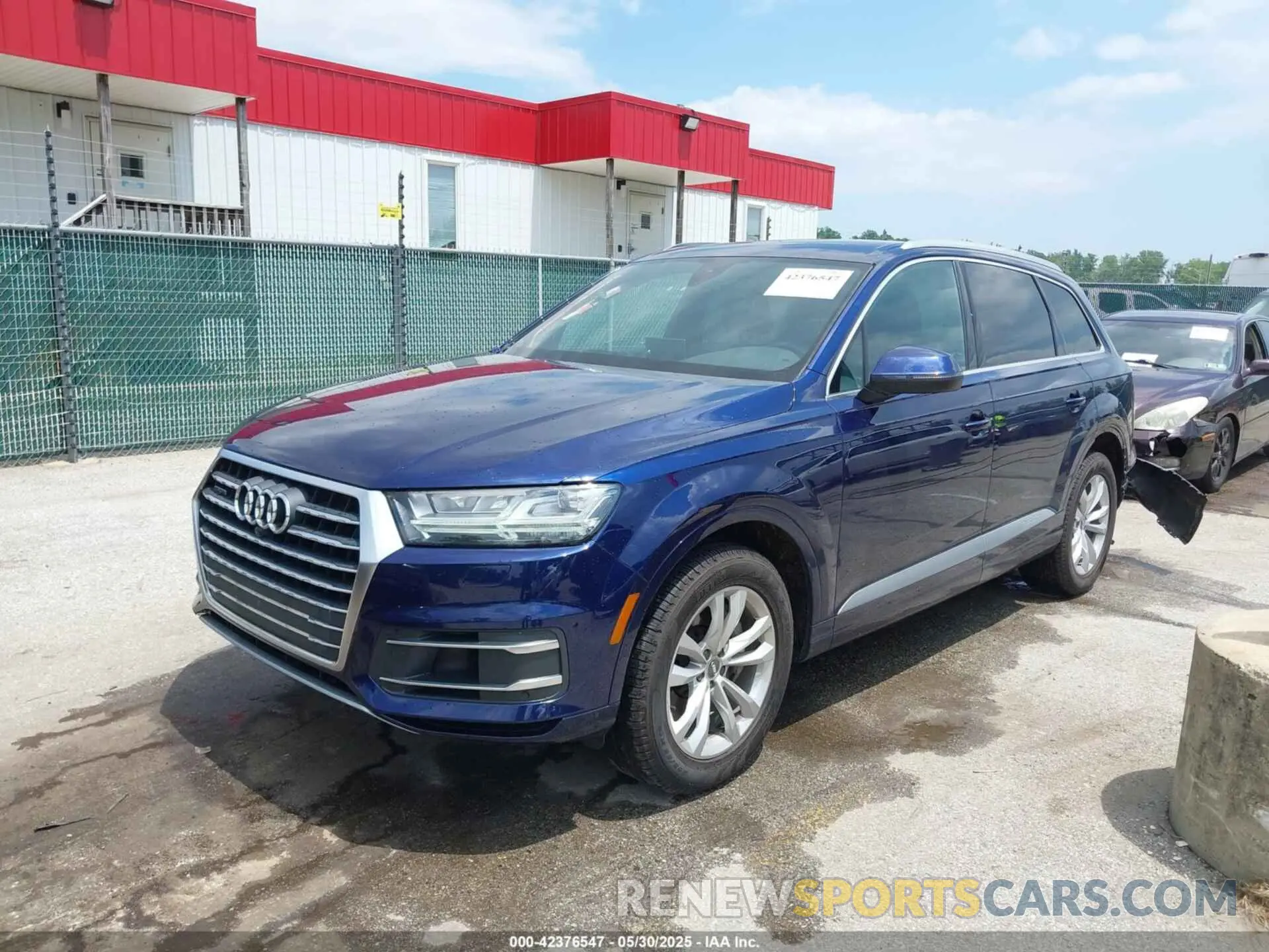 2 Photograph of a damaged car WA1LAAF78KD037422 AUDI Q7 2019