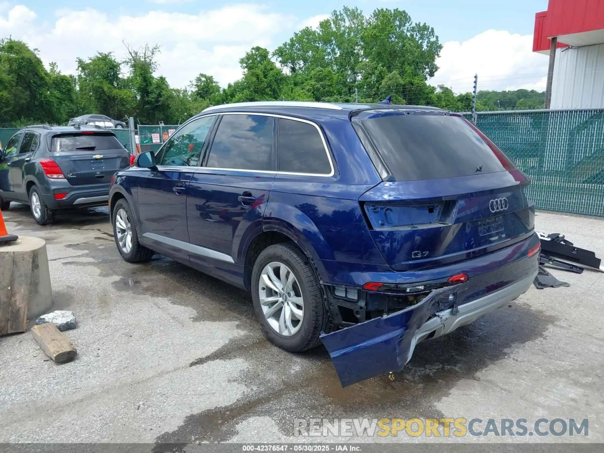 3 Photograph of a damaged car WA1LAAF78KD037422 AUDI Q7 2019