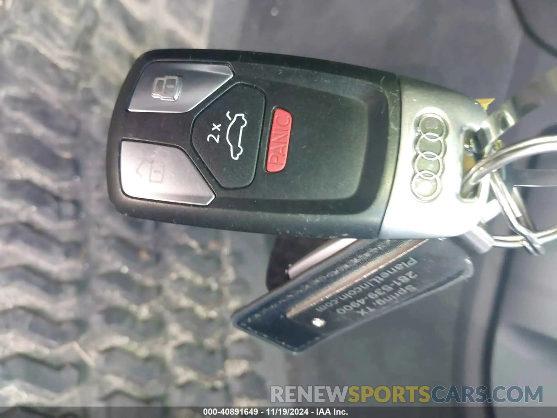 11 Photograph of a damaged car WA1LAAF78KD047772 AUDI Q7 2019