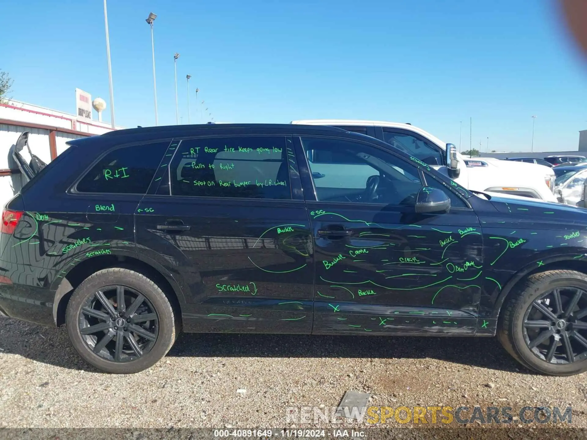 13 Photograph of a damaged car WA1LAAF78KD047772 AUDI Q7 2019
