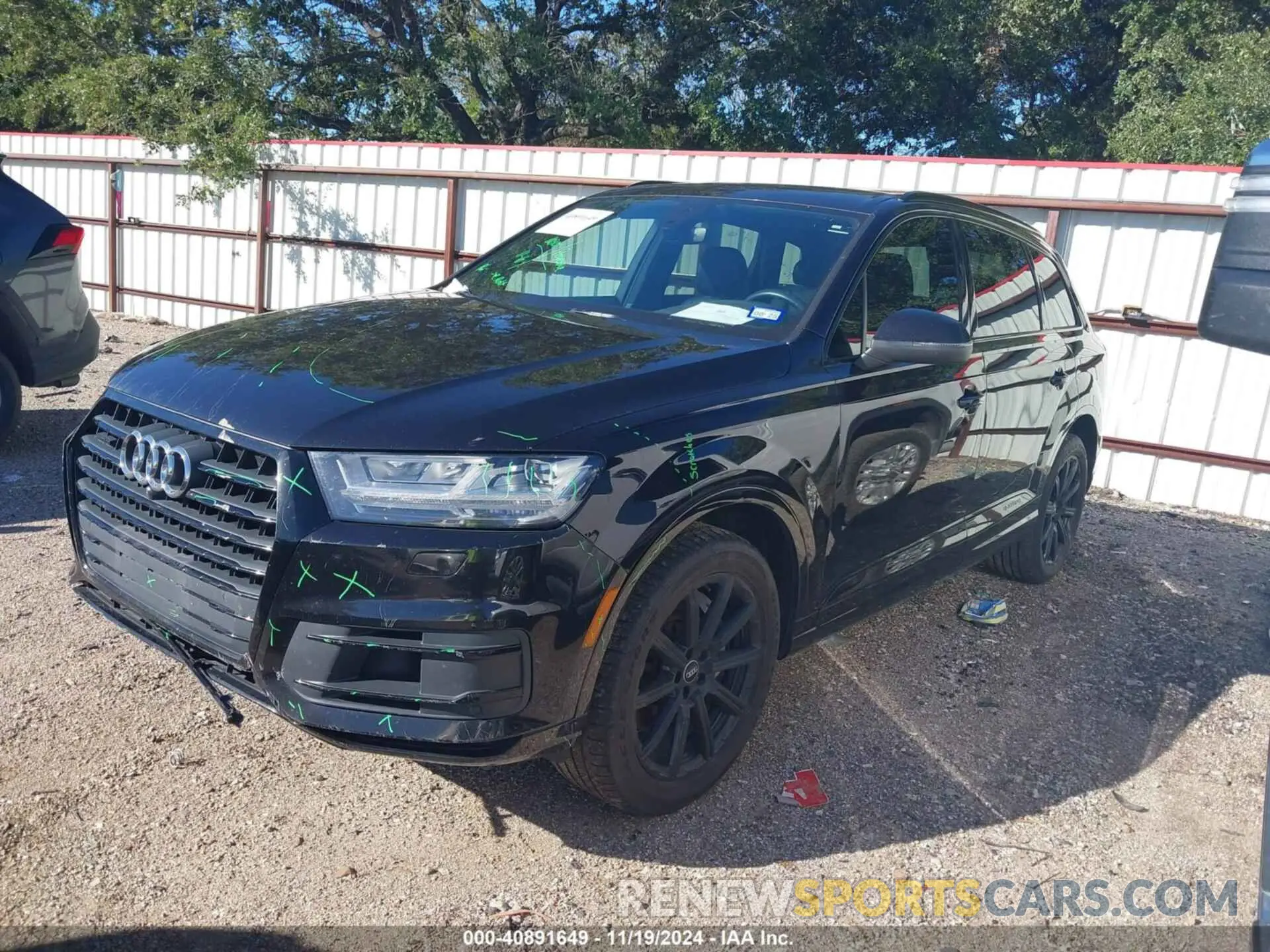 2 Photograph of a damaged car WA1LAAF78KD047772 AUDI Q7 2019