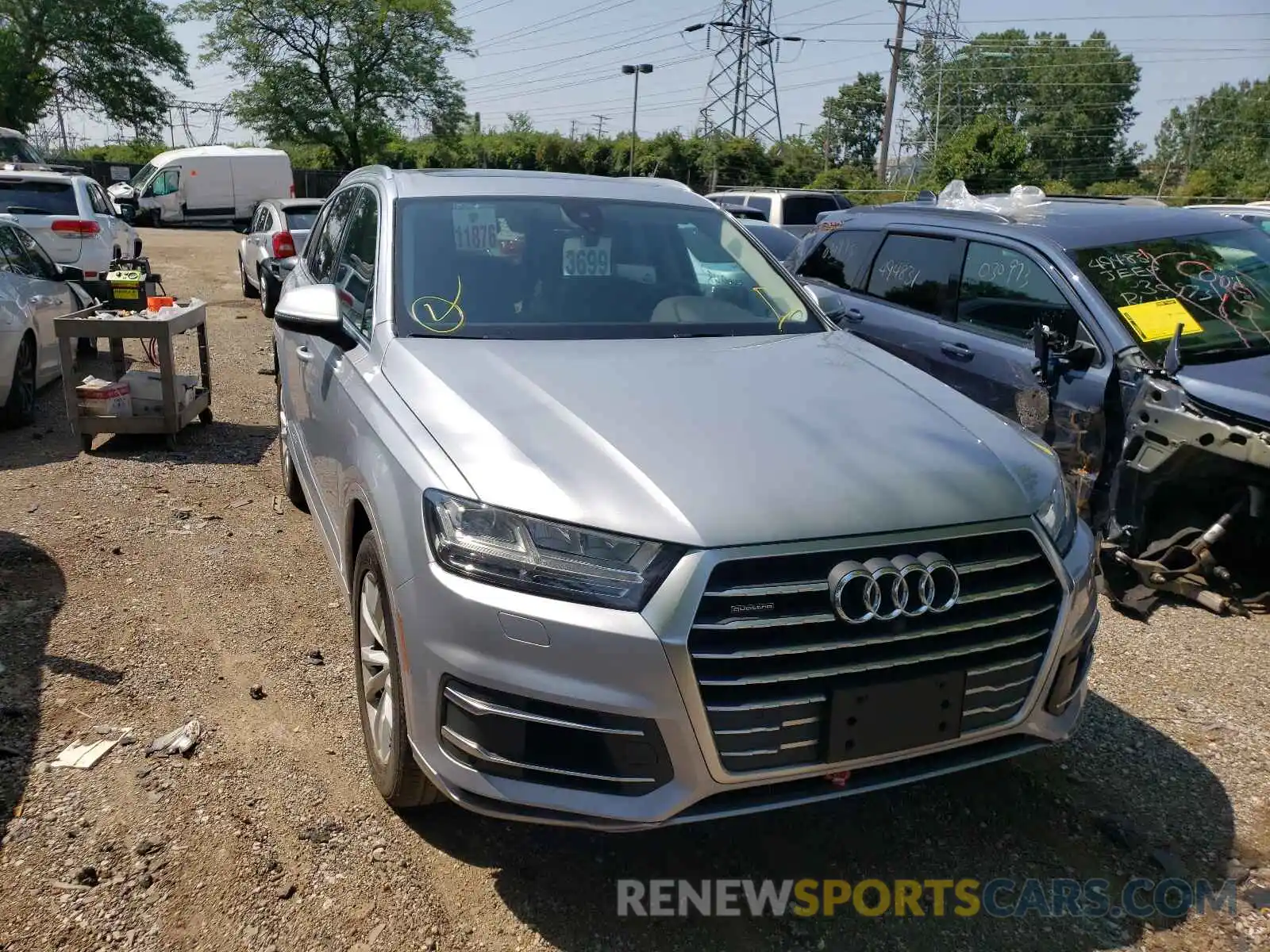 1 Photograph of a damaged car WA1LAAF79KD006034 AUDI Q7 2019