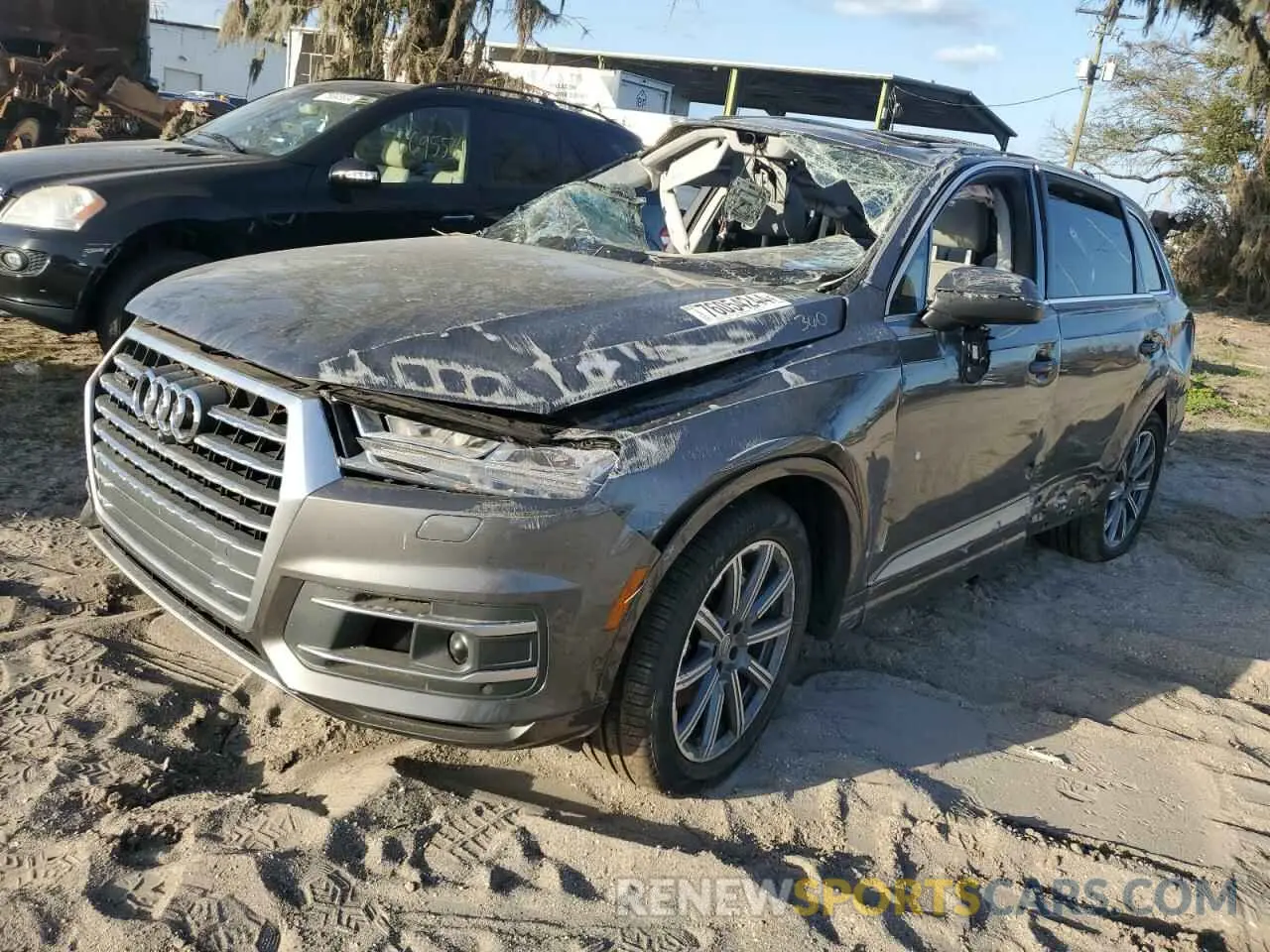 1 Photograph of a damaged car WA1LAAF79KD006146 AUDI Q7 2019