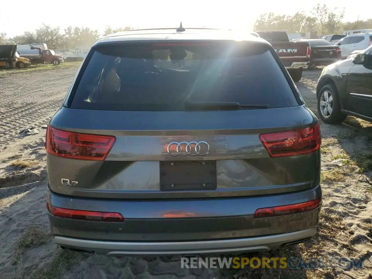6 Photograph of a damaged car WA1LAAF79KD006146 AUDI Q7 2019