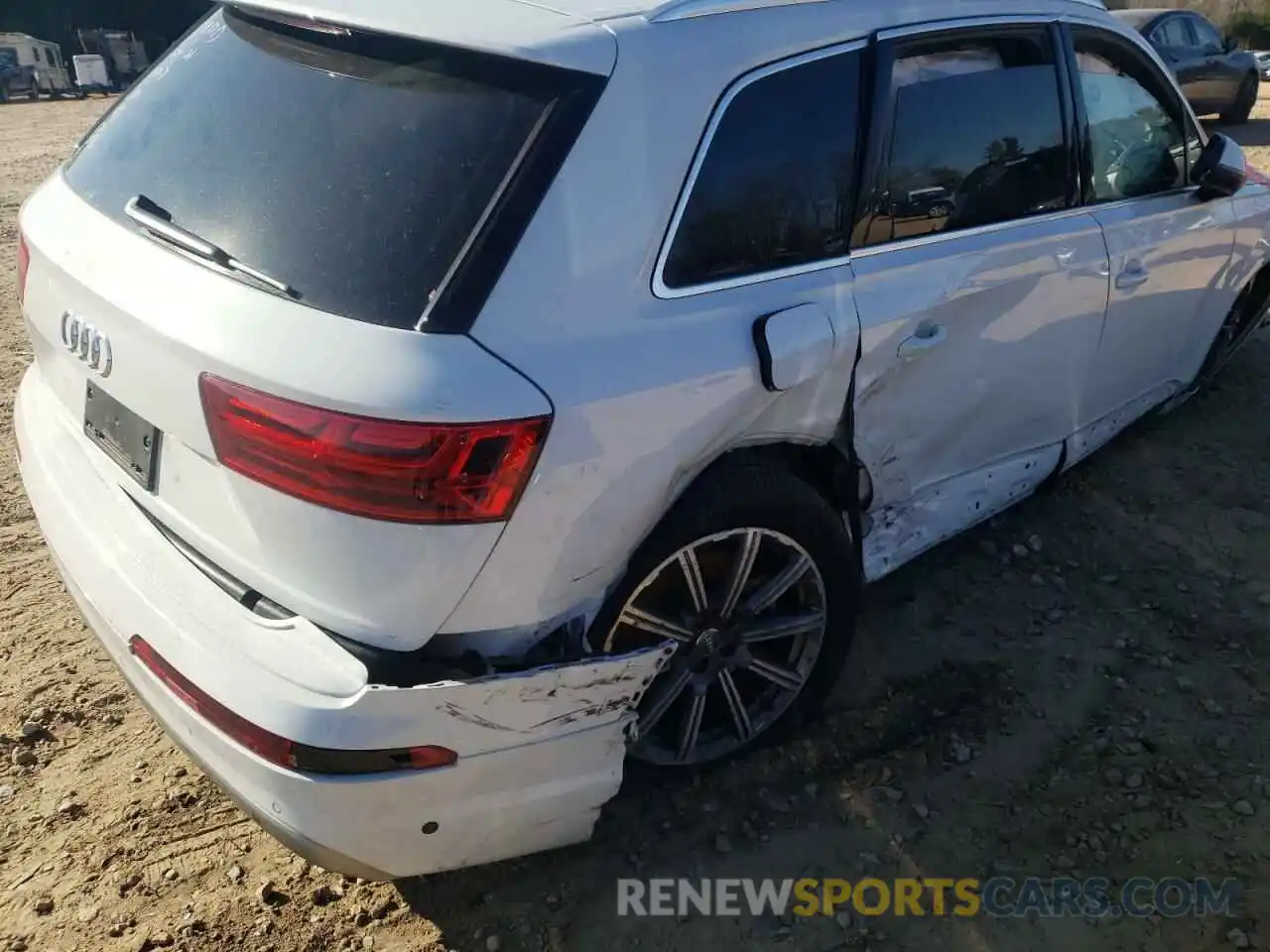 9 Photograph of a damaged car WA1LAAF79KD009760 AUDI Q7 2019