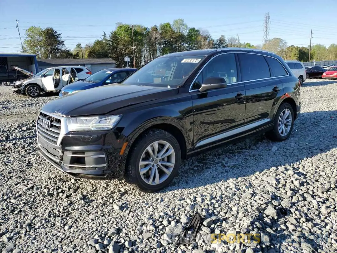 1 Photograph of a damaged car WA1LAAF79KD013503 AUDI Q7 2019