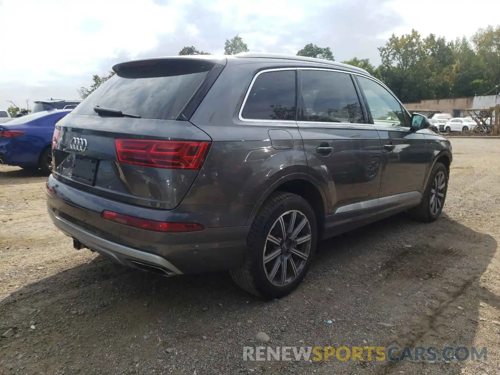 4 Photograph of a damaged car WA1LAAF79KD021018 AUDI Q7 2019