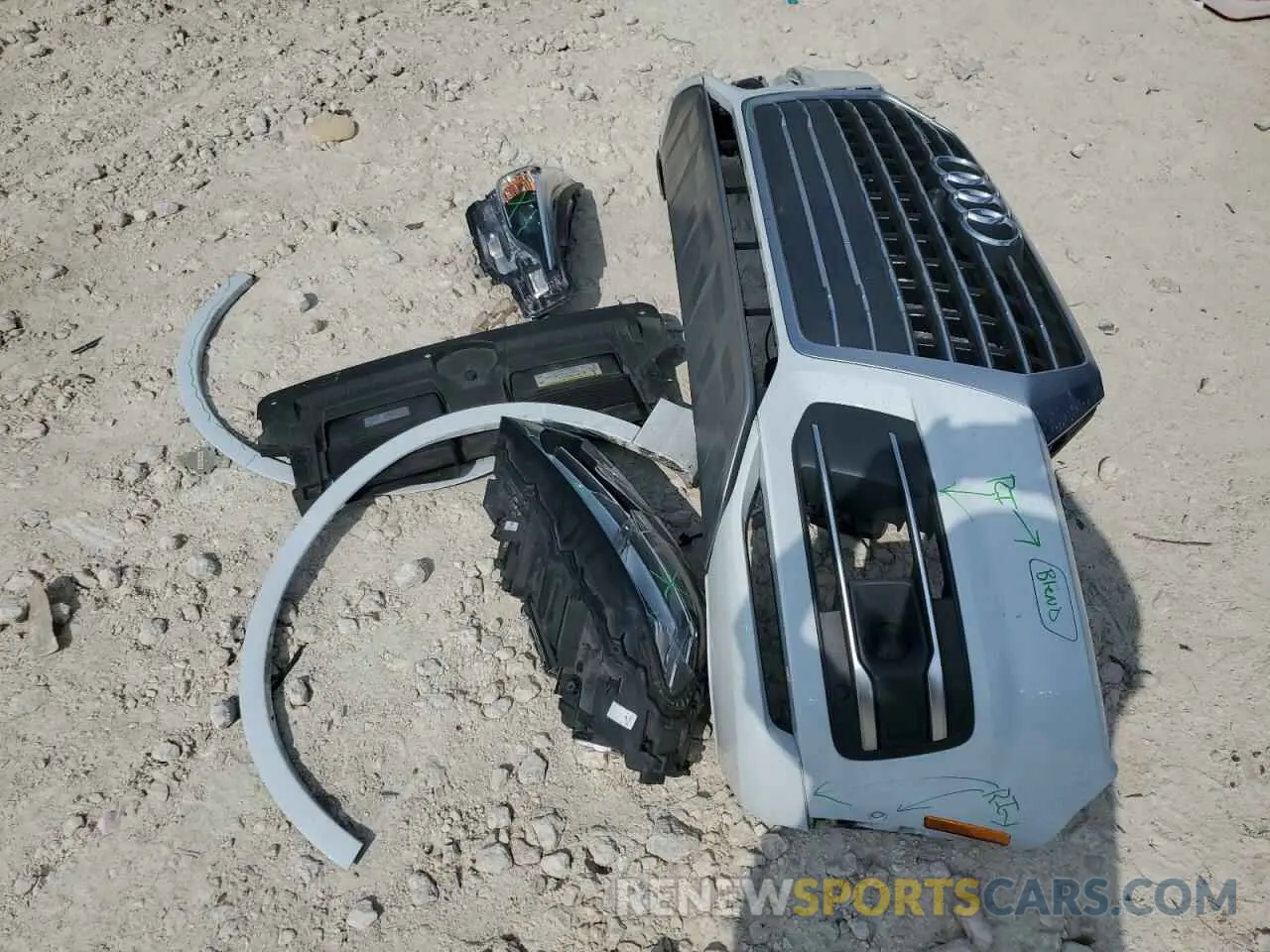 13 Photograph of a damaged car WA1LAAF79KD023383 AUDI Q7 2019
