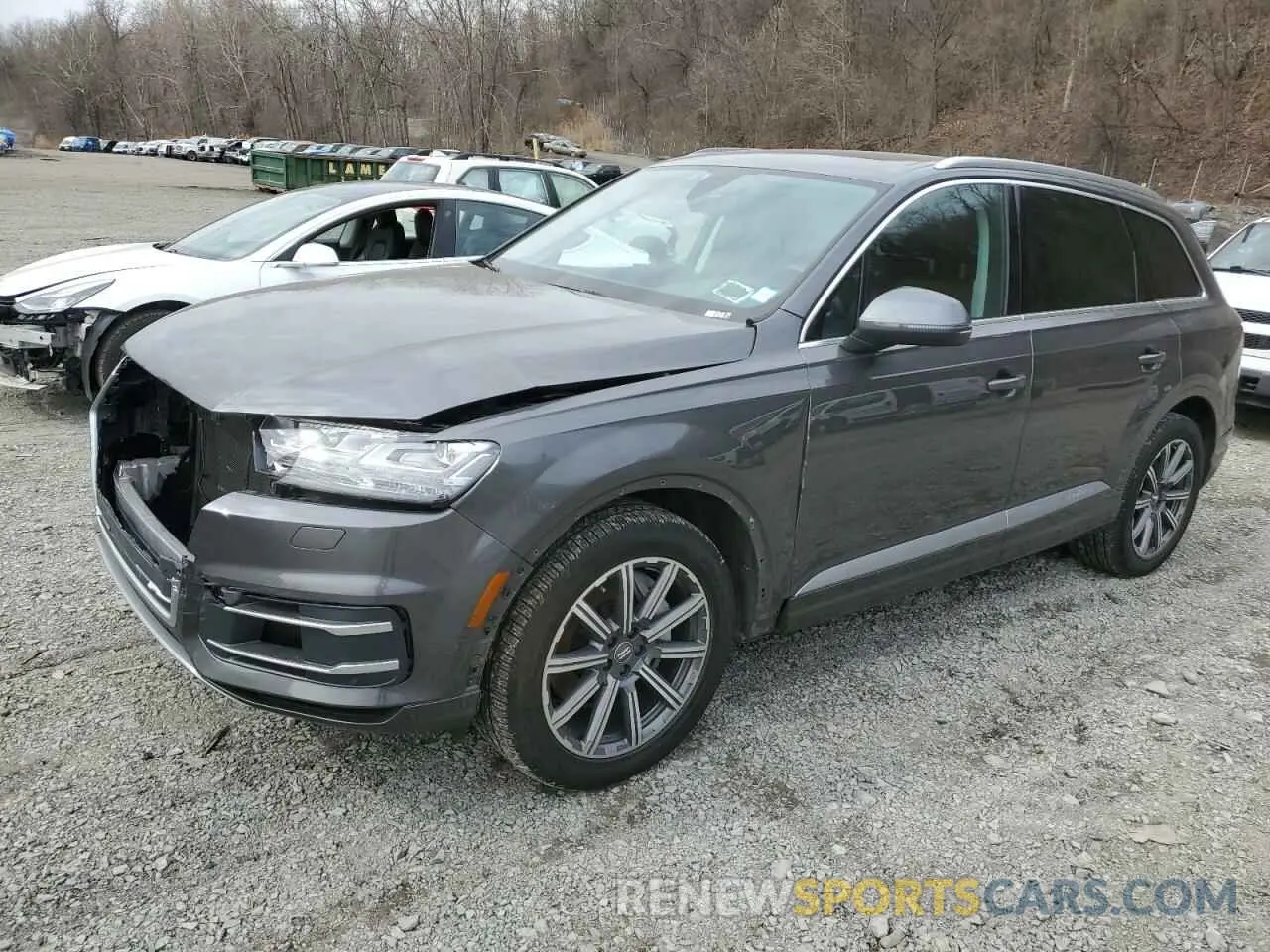 1 Photograph of a damaged car WA1LAAF79KD040152 AUDI Q7 2019