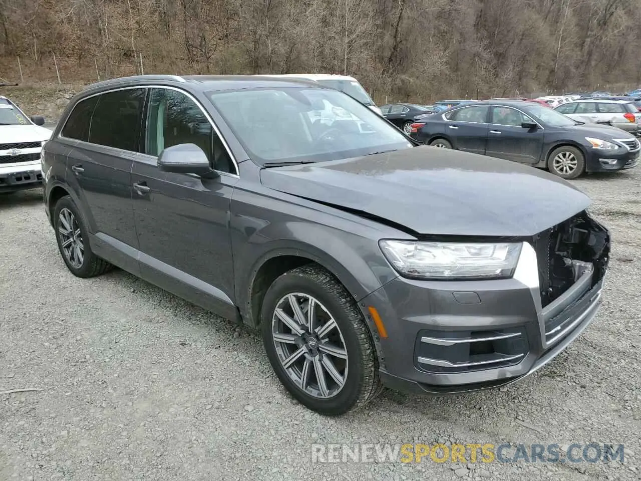 4 Photograph of a damaged car WA1LAAF79KD040152 AUDI Q7 2019