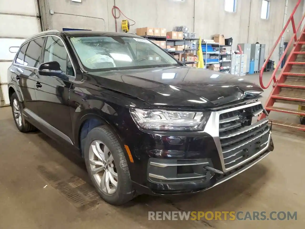 1 Photograph of a damaged car WA1LAAF79KD044413 AUDI Q7 2019