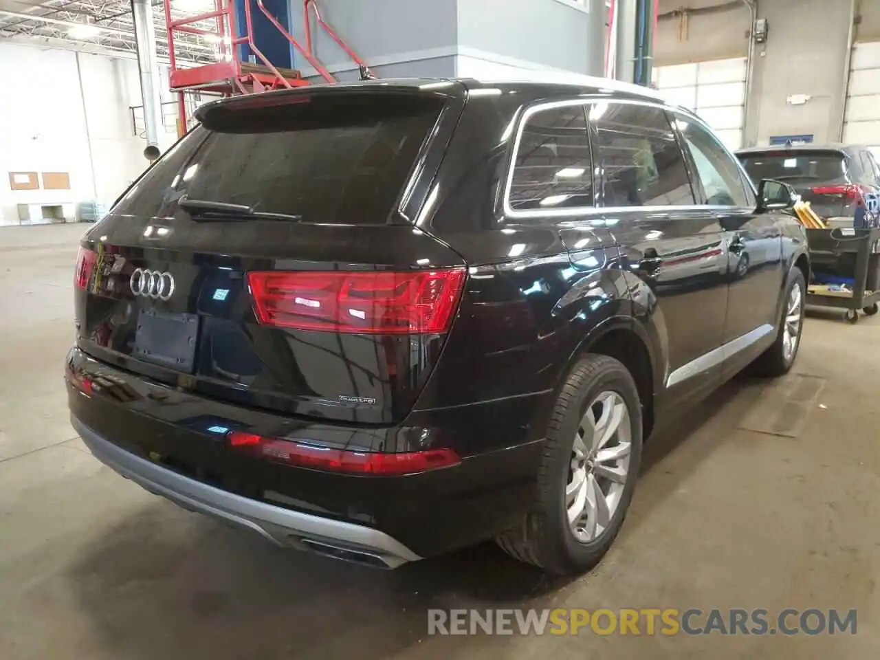 4 Photograph of a damaged car WA1LAAF79KD044413 AUDI Q7 2019