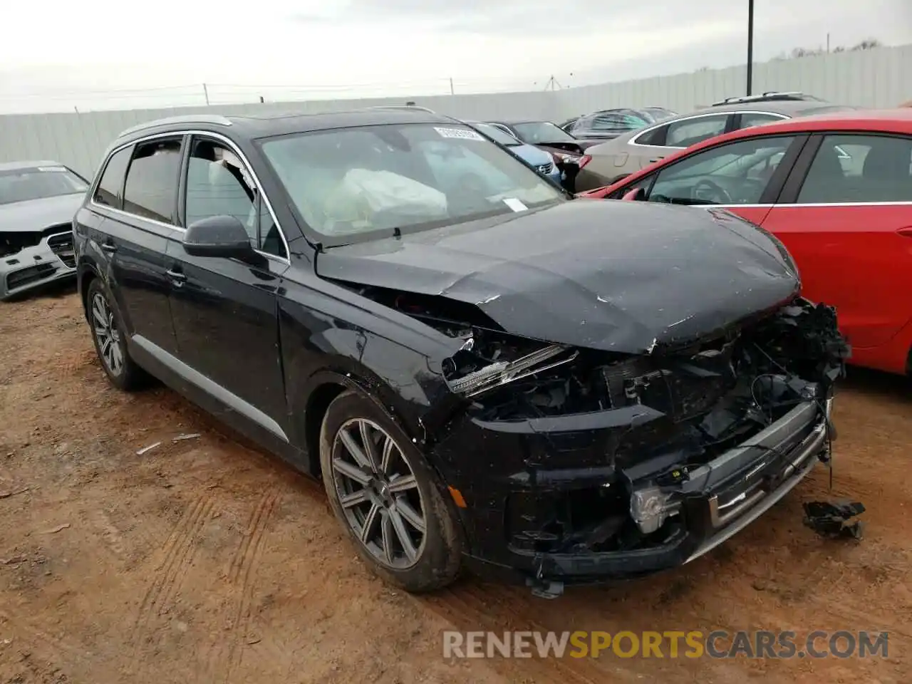 1 Photograph of a damaged car WA1LAAF79KD047098 AUDI Q7 2019