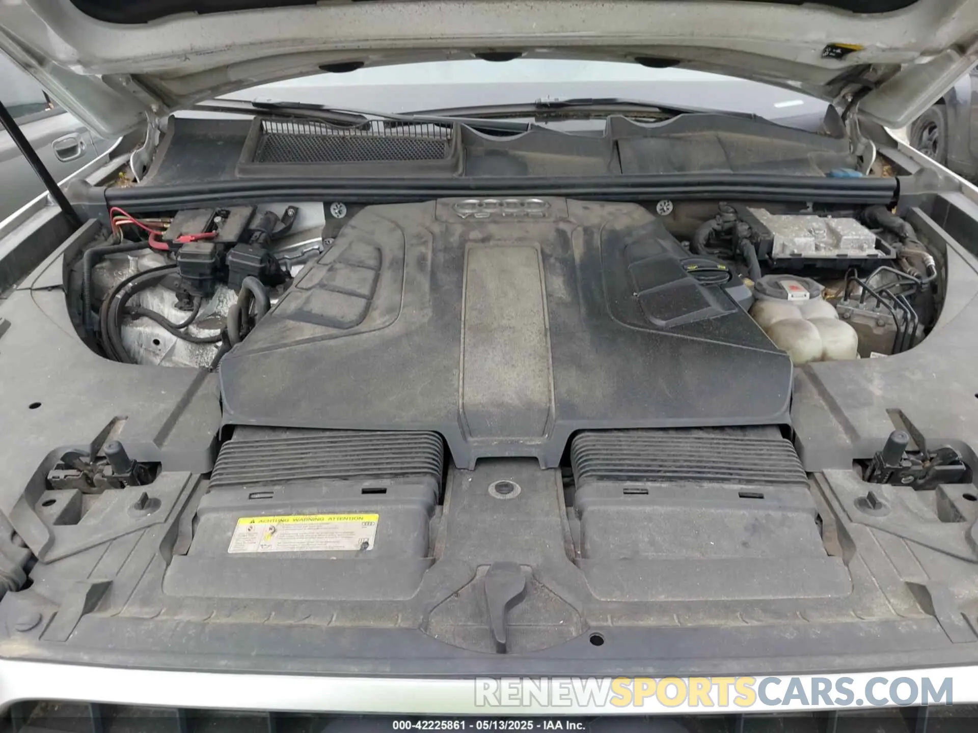 10 Photograph of a damaged car WA1LAAF7XKD006382 AUDI Q7 2019