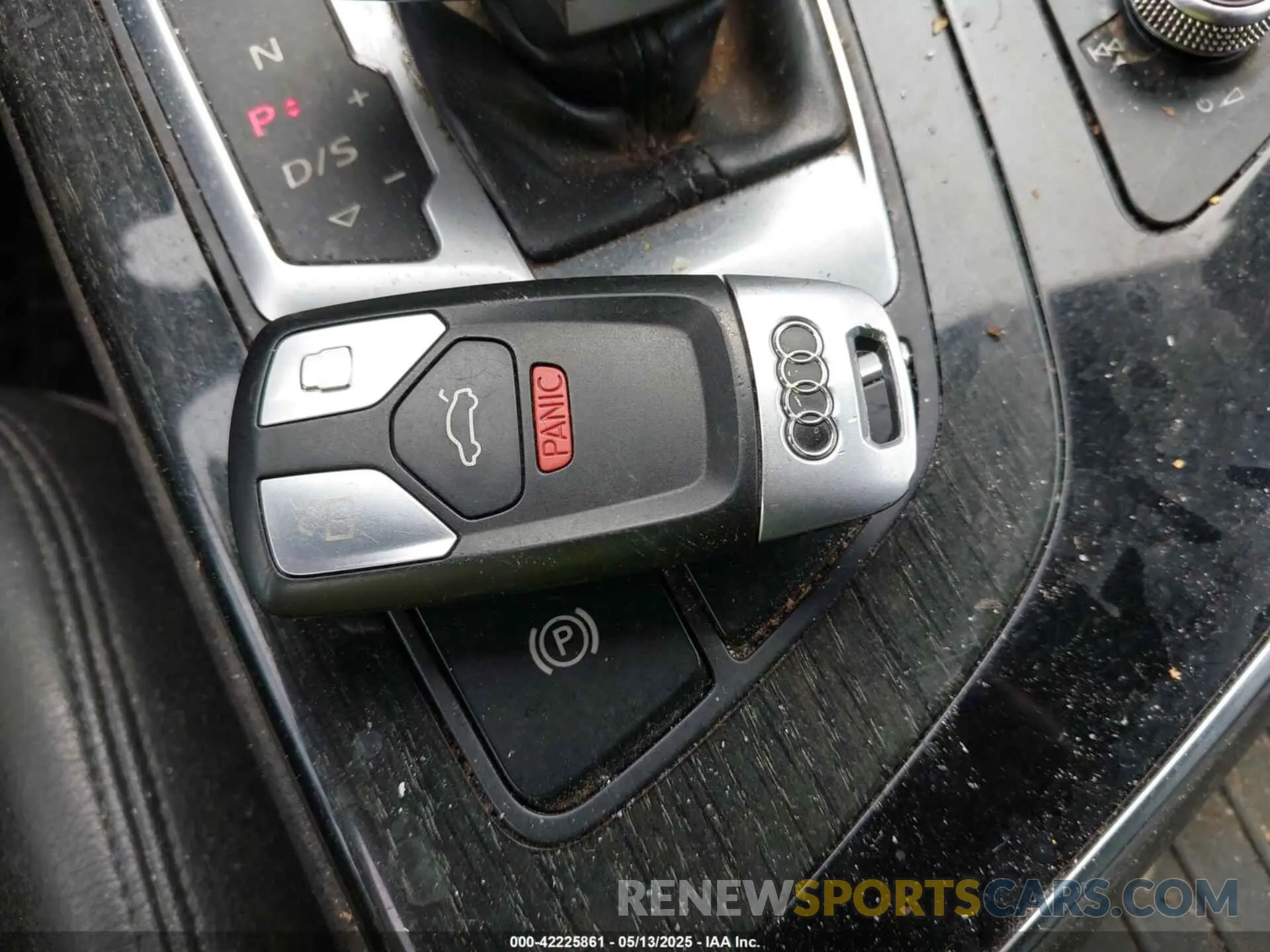 11 Photograph of a damaged car WA1LAAF7XKD006382 AUDI Q7 2019