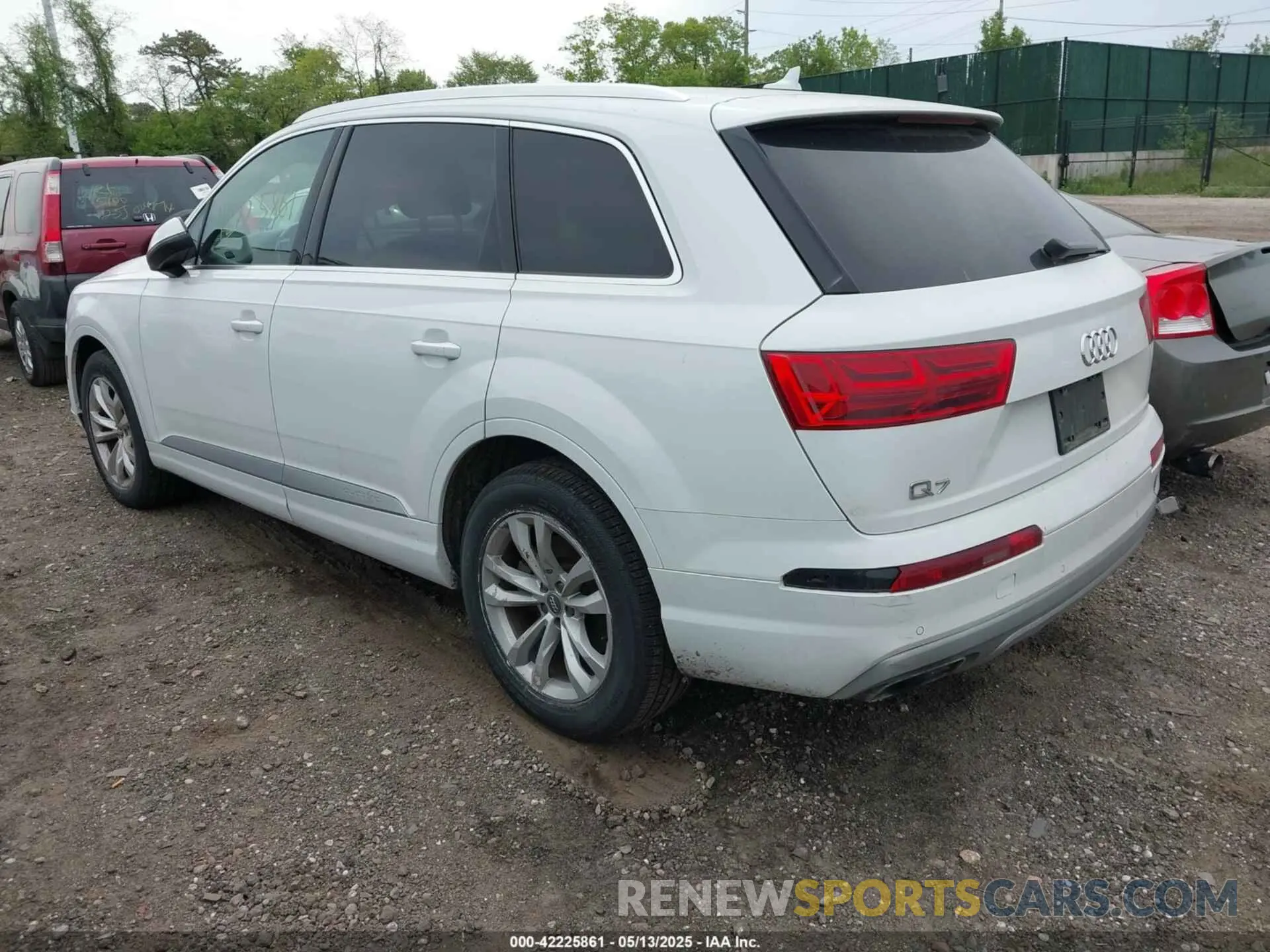 3 Photograph of a damaged car WA1LAAF7XKD006382 AUDI Q7 2019