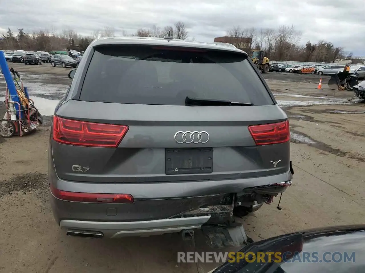 6 Photograph of a damaged car WA1LAAF7XKD013901 AUDI Q7 2019
