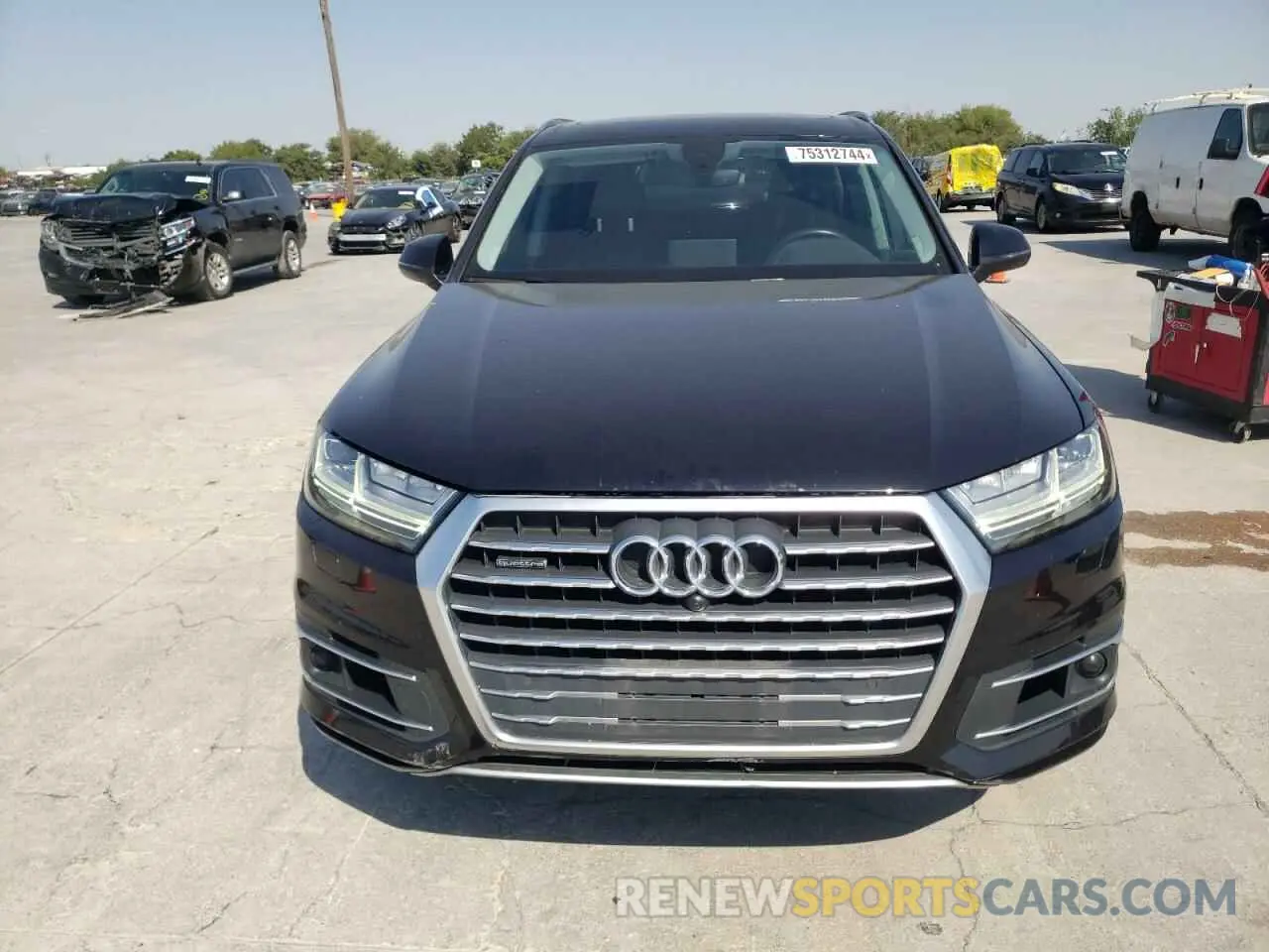 5 Photograph of a damaged car WA1LAAF7XKD016720 AUDI Q7 2019