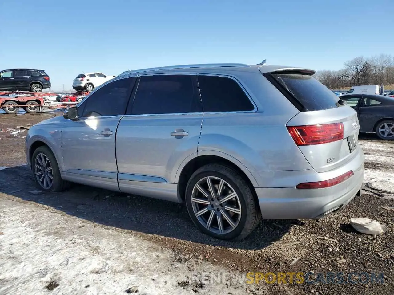 2 Photograph of a damaged car WA1LAAF7XKD022369 AUDI Q7 2019