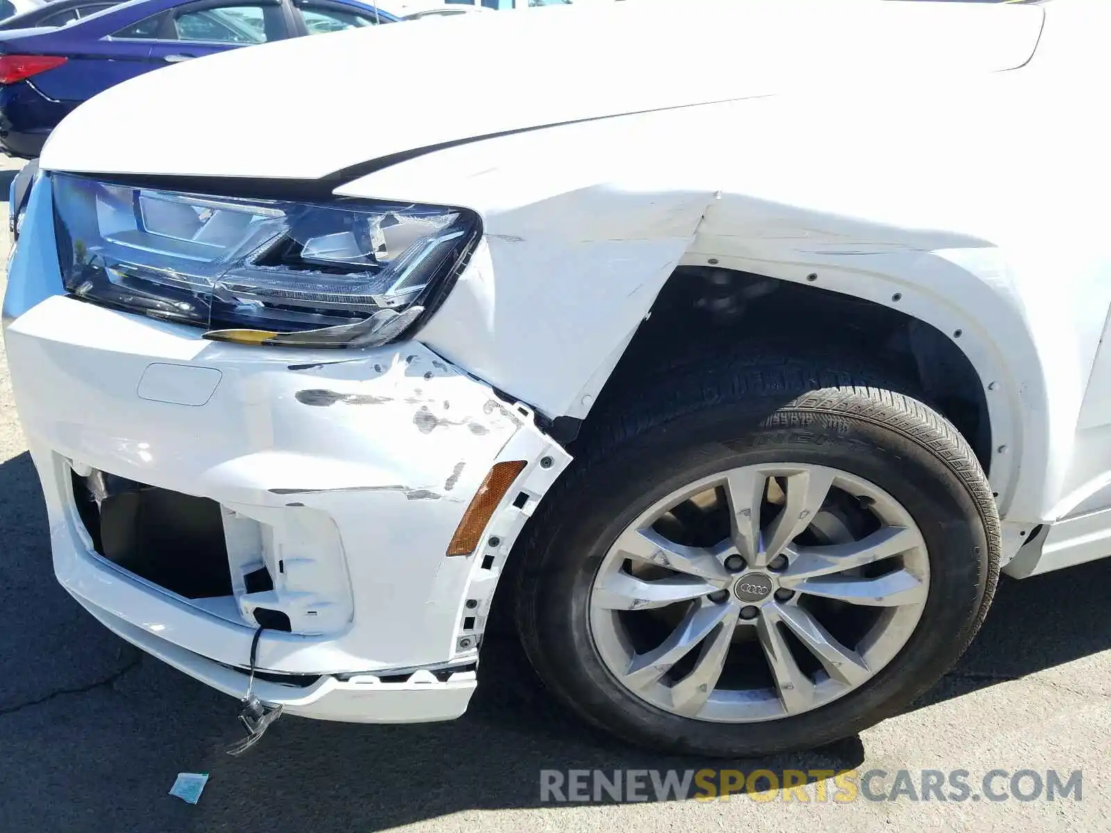 9 Photograph of a damaged car WA1LAAF7XKD044467 AUDI Q7 2019