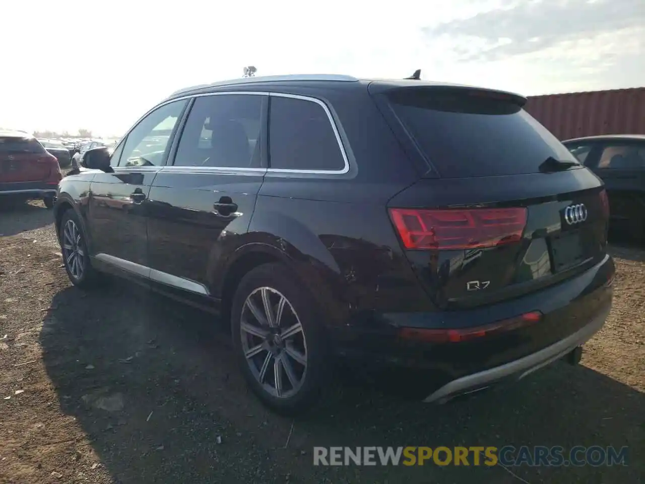 2 Photograph of a damaged car WA1LAAF7XKD046123 AUDI Q7 2019