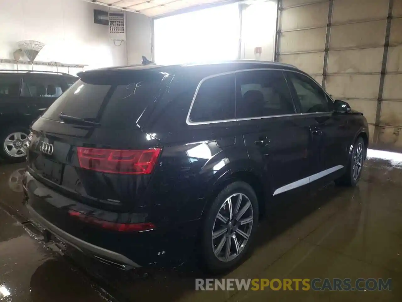 4 Photograph of a damaged car WA1LAAF7XKD048731 AUDI Q7 2019