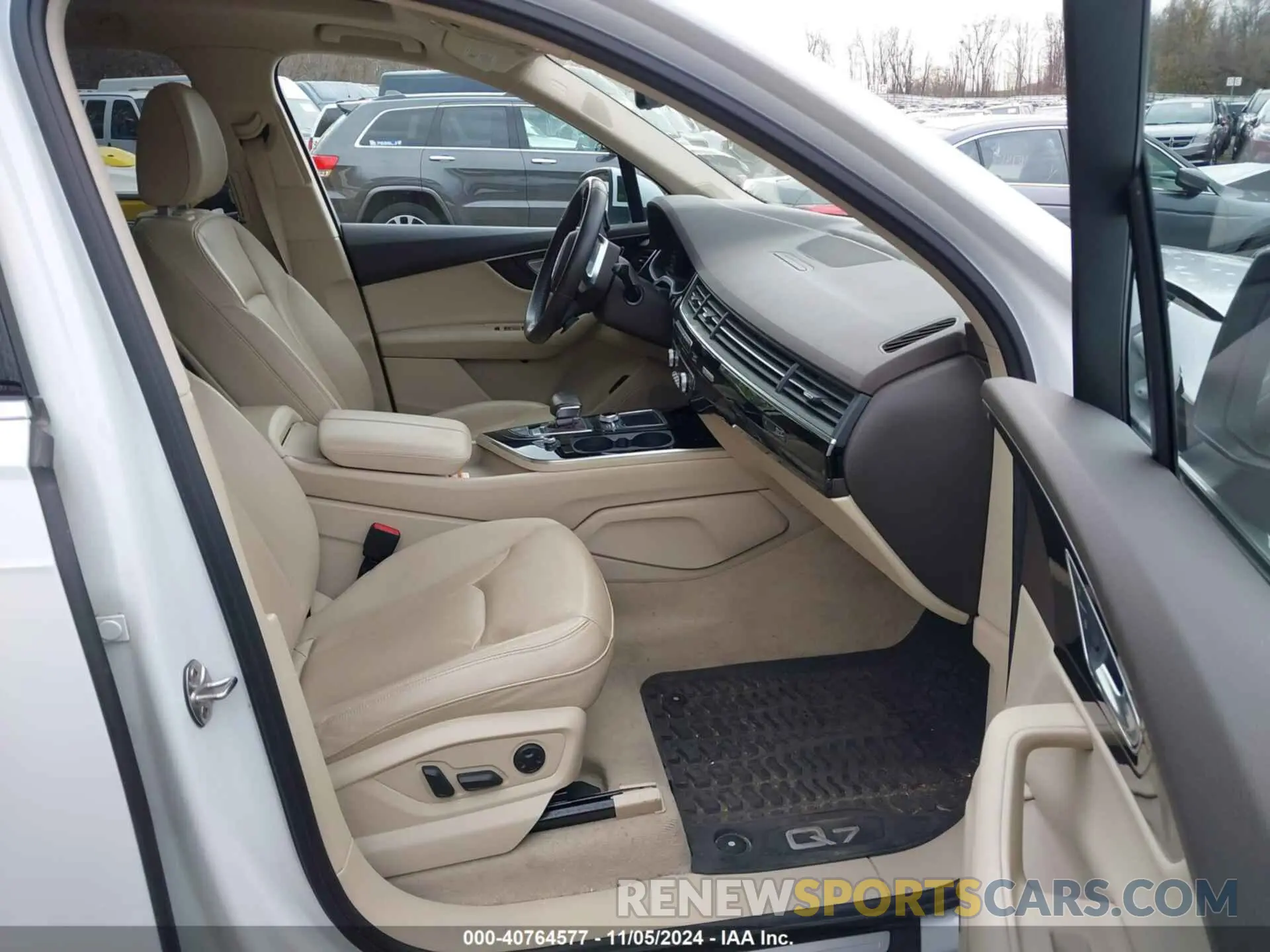 5 Photograph of a damaged car WA1LABF76KD030037 AUDI Q7 2019