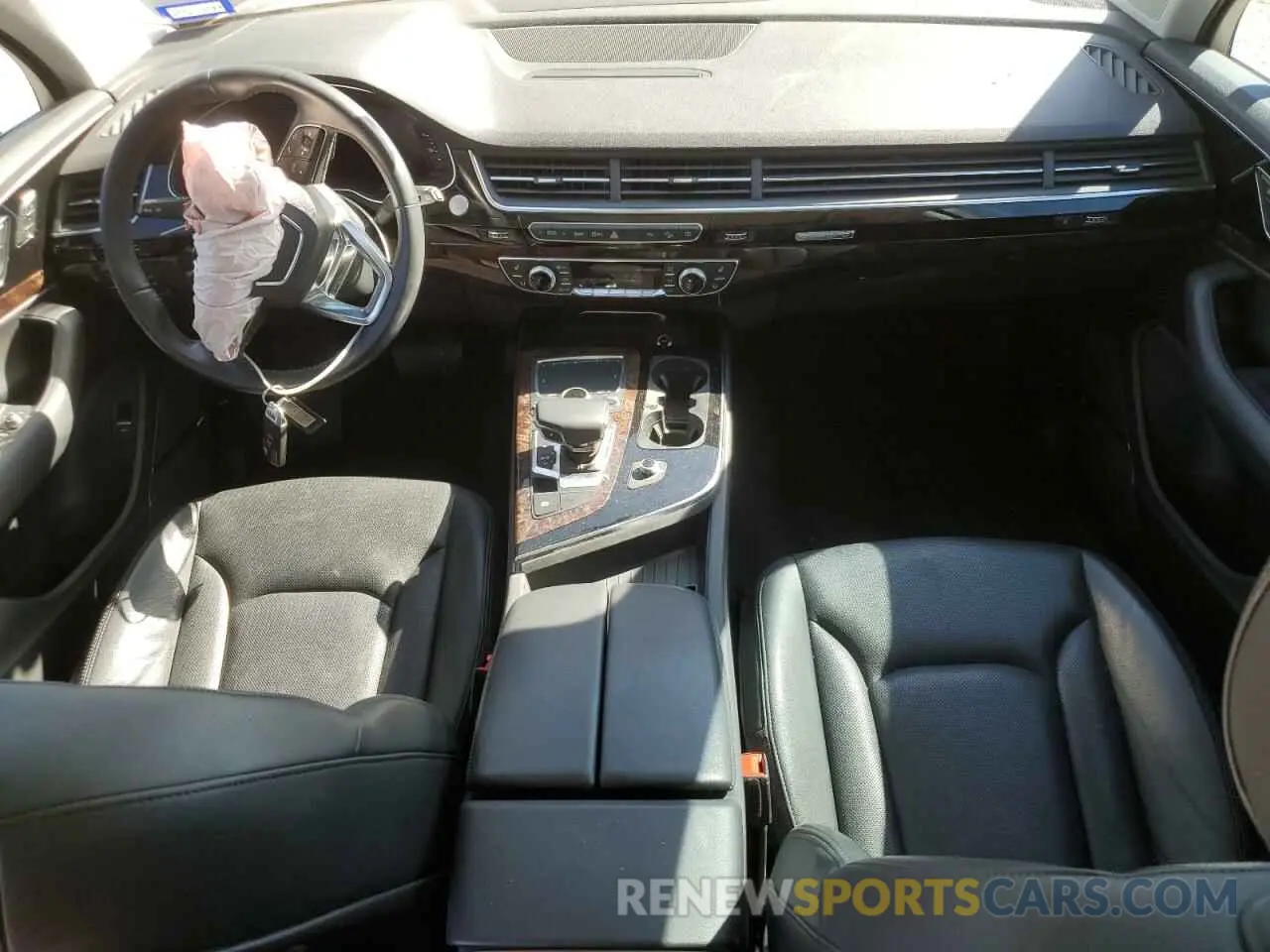 8 Photograph of a damaged car WA1LABF7XKD039307 AUDI Q7 2019