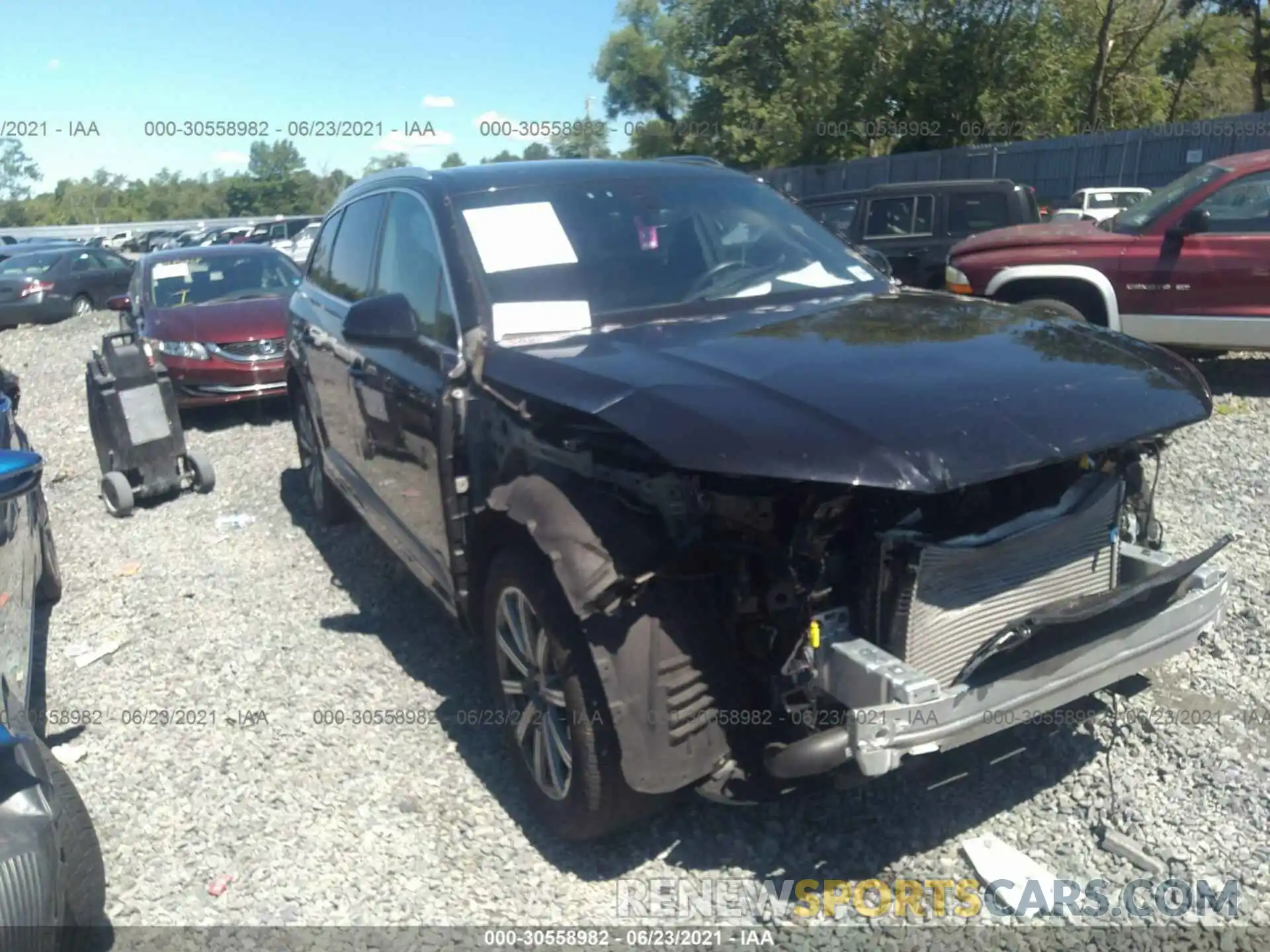 1 Photograph of a damaged car WA1LHAF70KD035871 AUDI Q7 2019