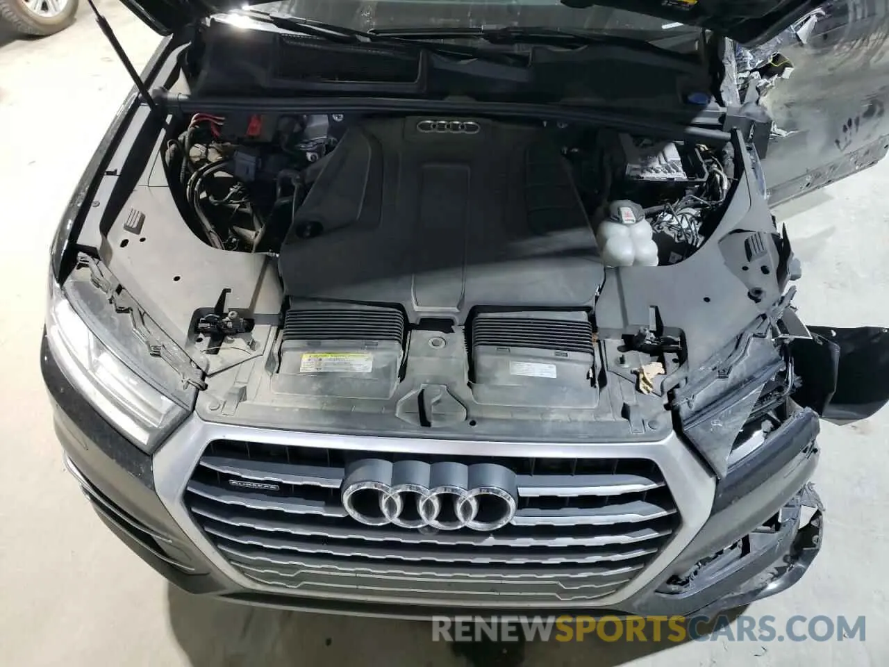 13 Photograph of a damaged car WA1LHAF70KD043713 AUDI Q7 2019