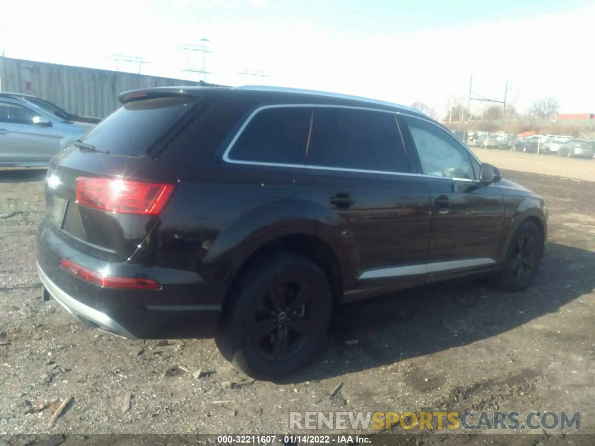 4 Photograph of a damaged car WA1LHAF71KD024328 AUDI Q7 2019