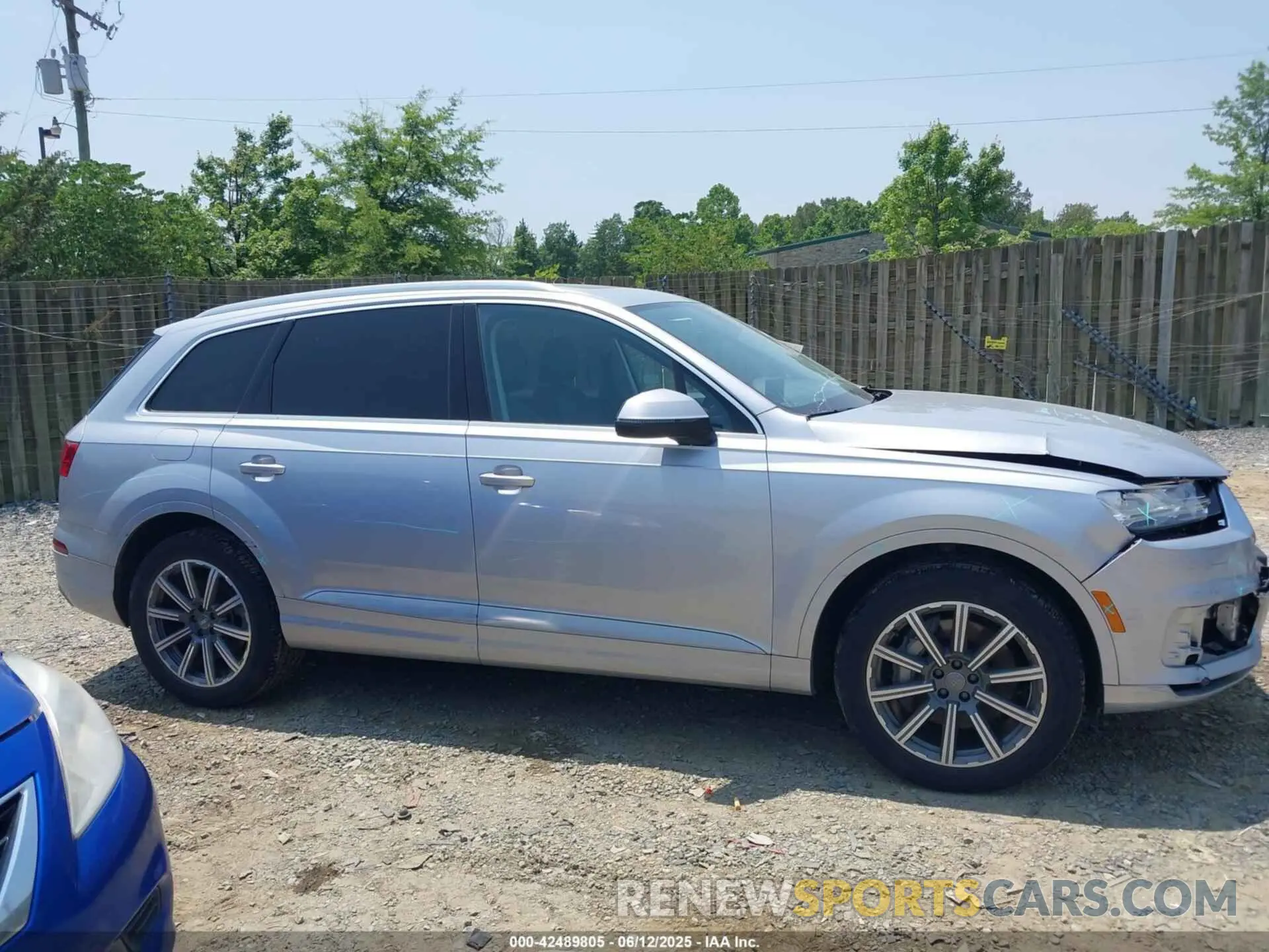 14 Photograph of a damaged car WA1LHAF71KD039668 AUDI Q7 2019