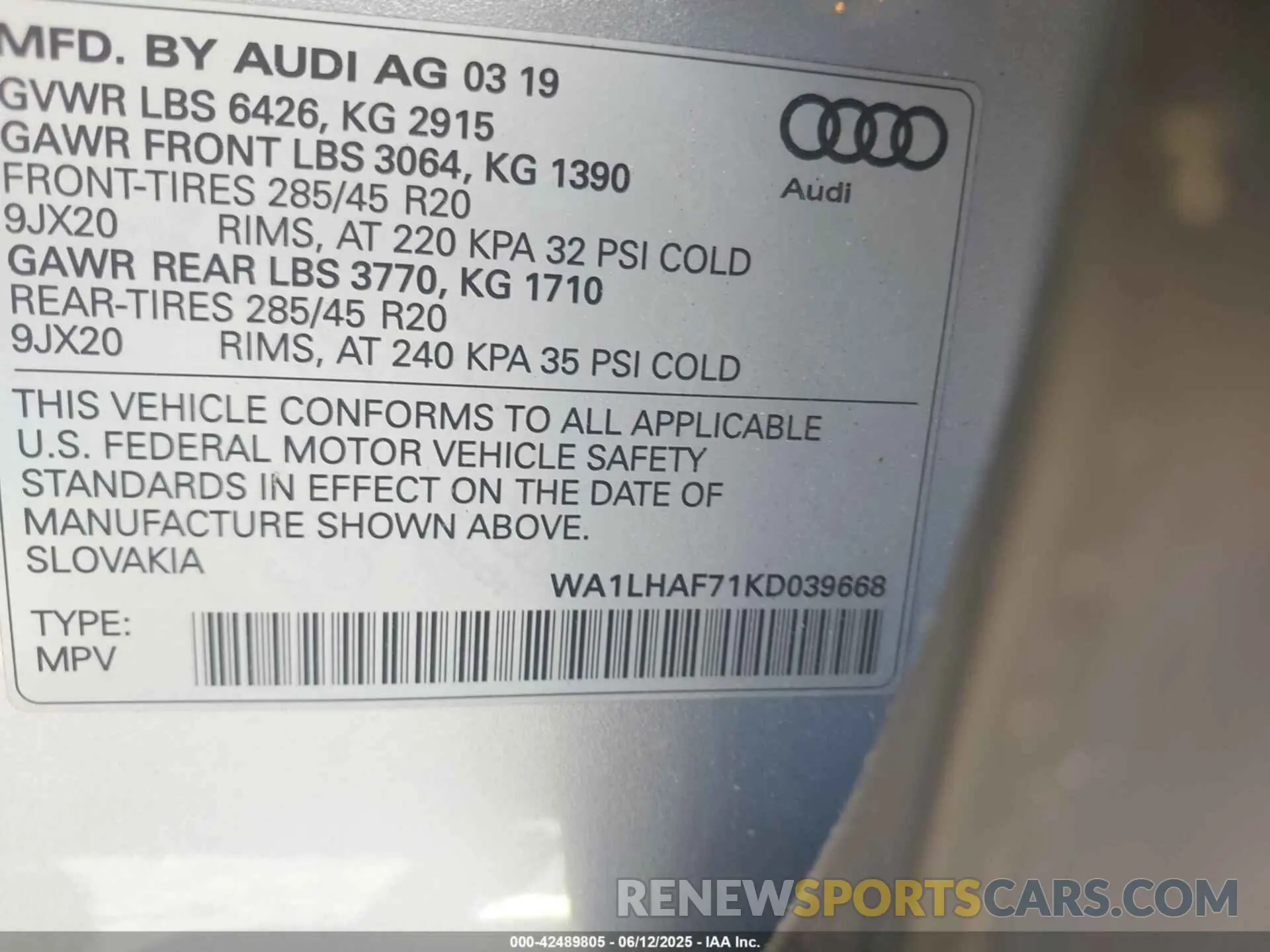 9 Photograph of a damaged car WA1LHAF71KD039668 AUDI Q7 2019