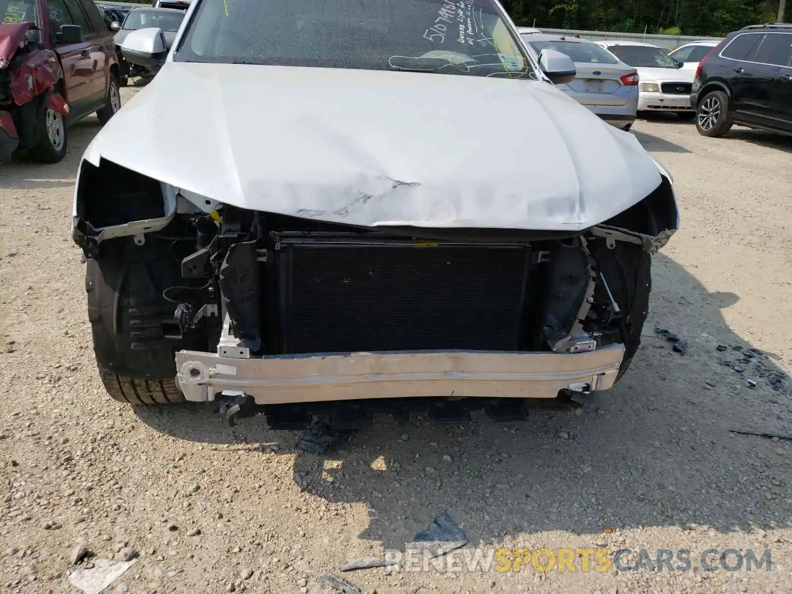 9 Photograph of a damaged car WA1LHAF71KD042540 AUDI Q7 2019