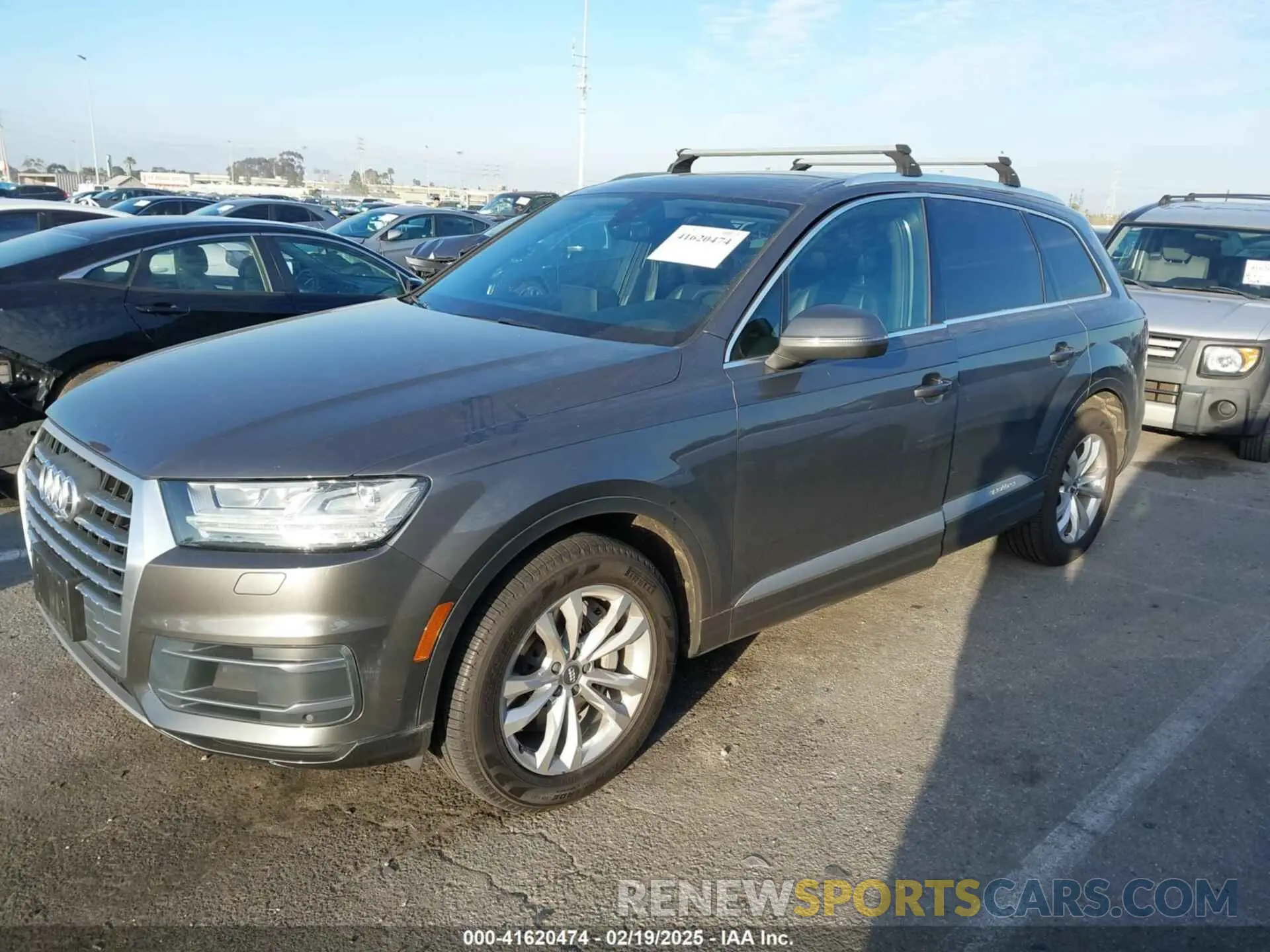 6 Photograph of a damaged car WA1LHAF72KD019400 AUDI Q7 2019